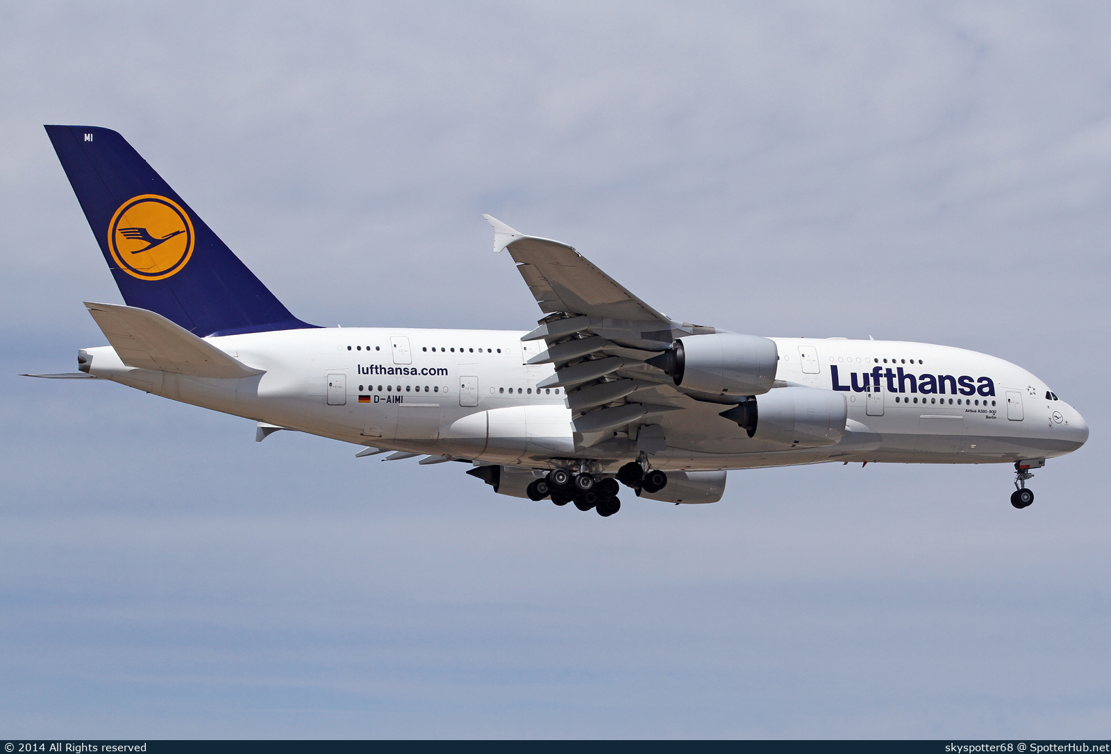 Photo of D-AIMI - Airbus A380-841 operated by Lufthansa