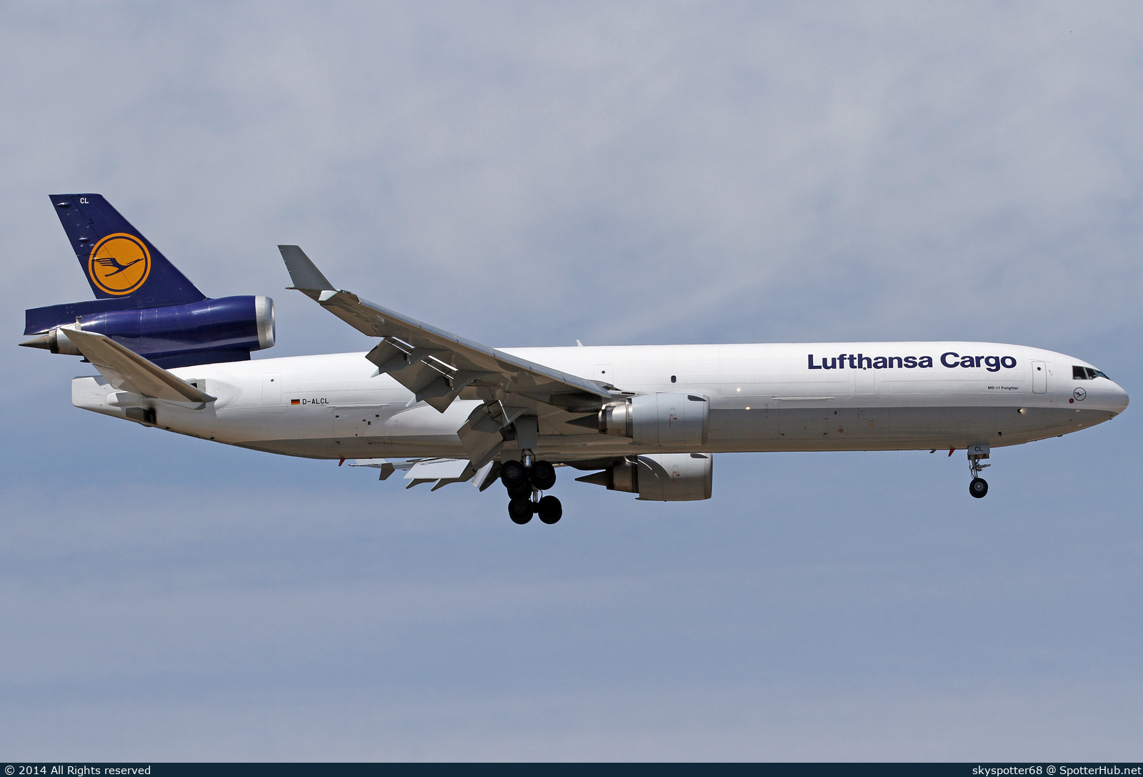 Photo of D-ALCL - McDonnell Douglas MD-11(F) operated by Lufthansa Cargo