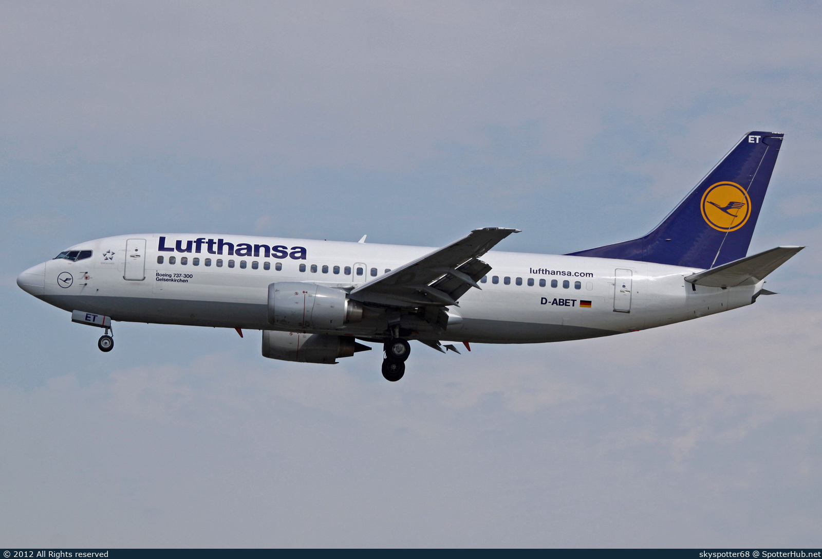 Photo of D-ABET - Boeing 737-330 operated by Lufthansa