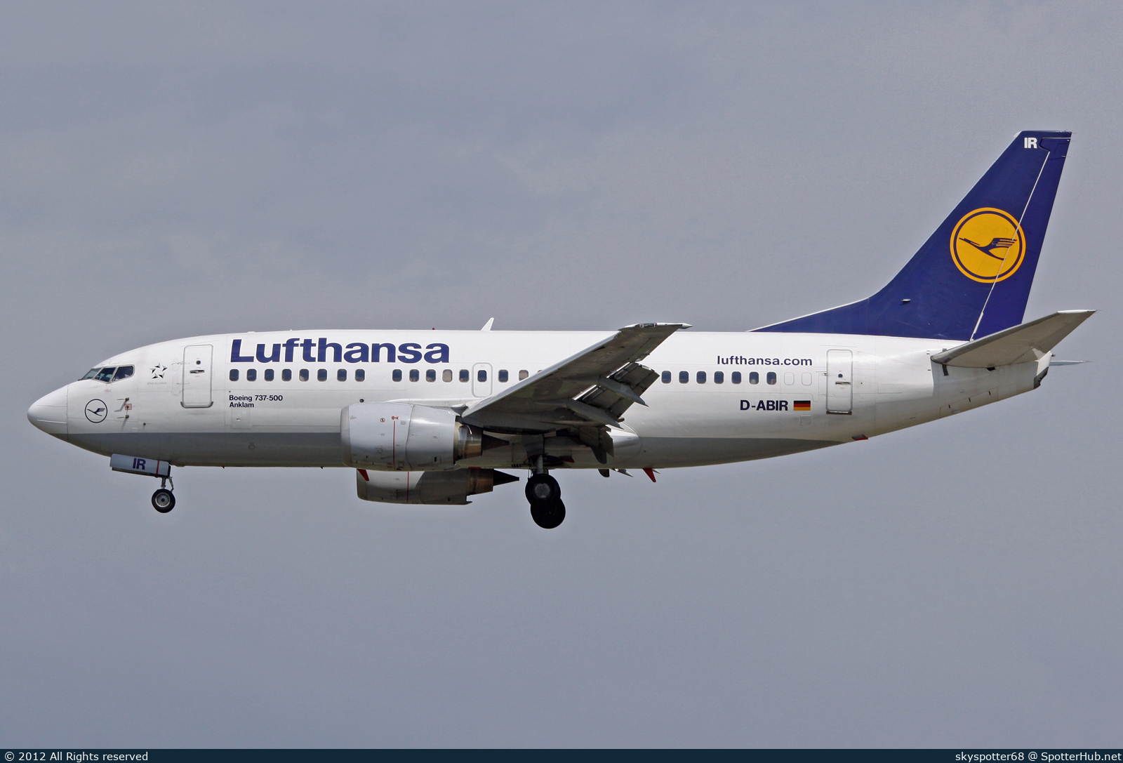 Photo of D-ABIE - Boeing 737-530 operated by Lufthansa
