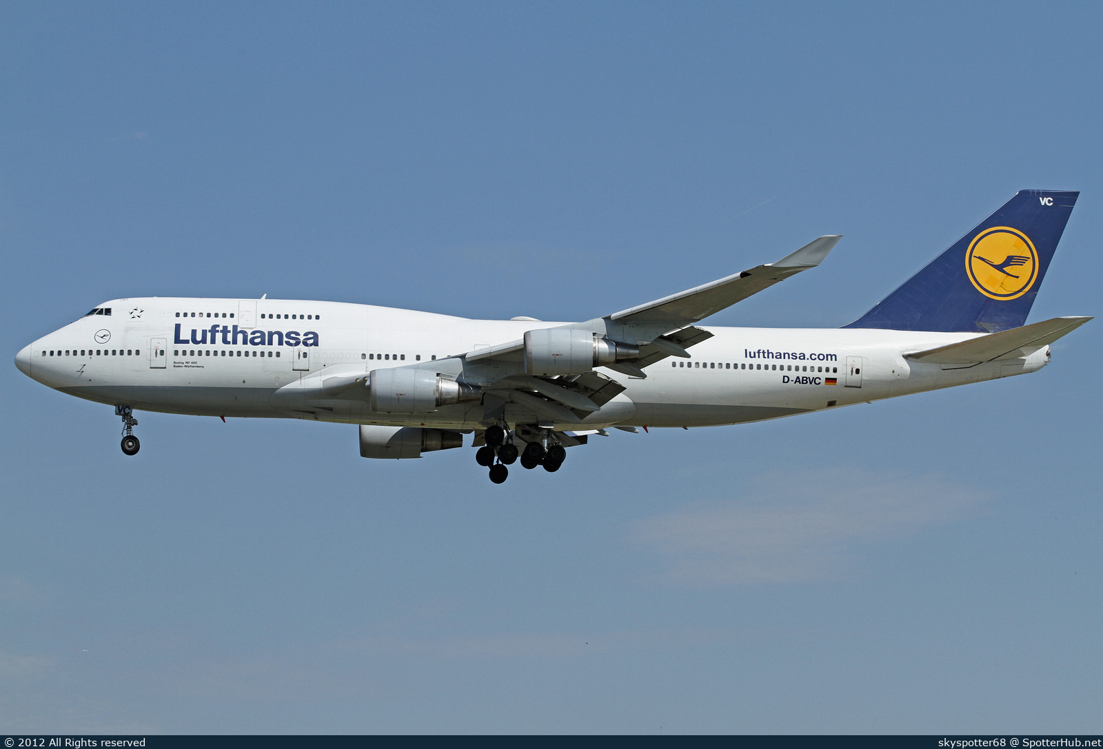 Photo of D-ABVC - Boeing 747-430 operated by Lufthansa