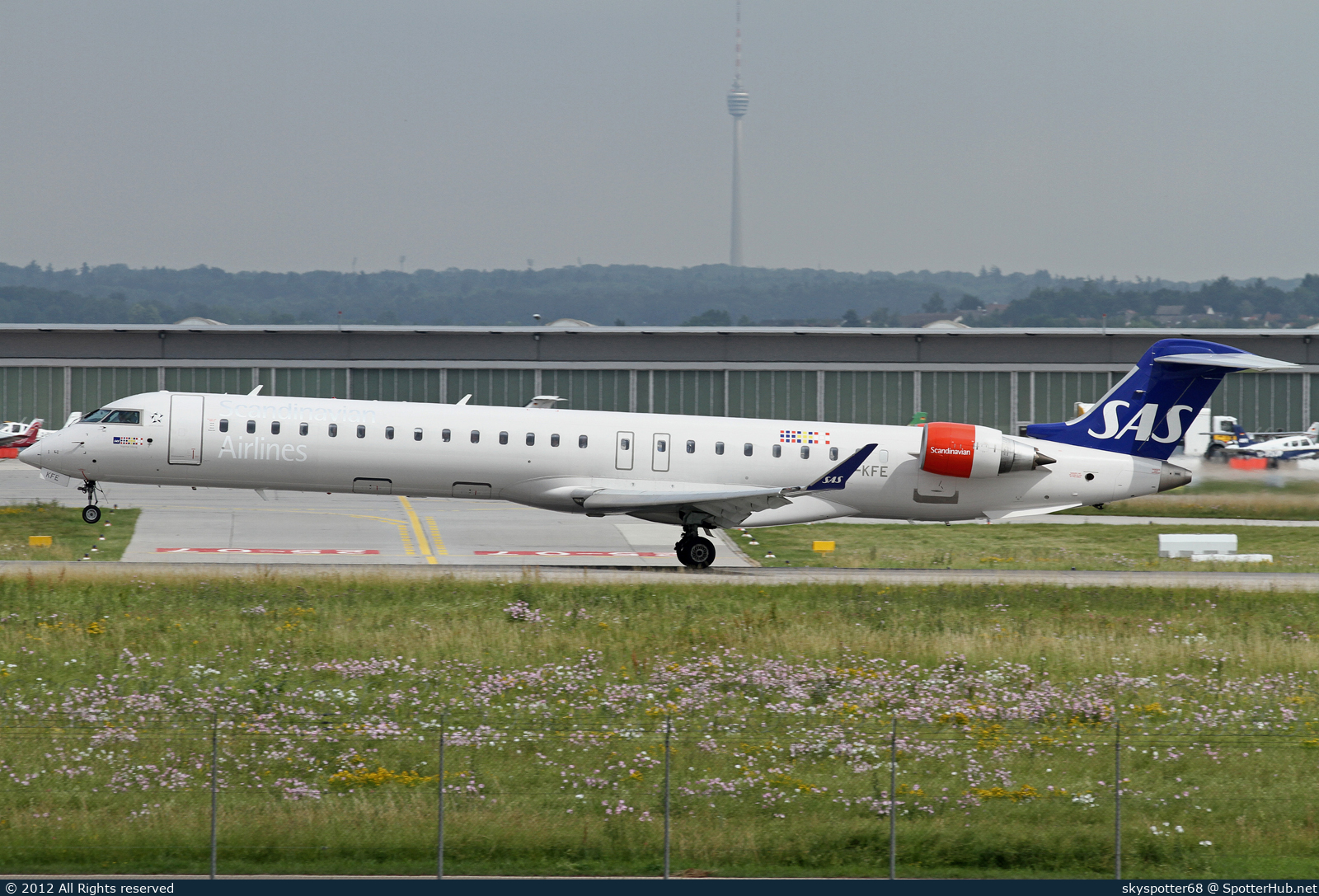 Photo of OY-KFE - Bombardier CRJ-900LR operated by SAS Scandinavian Airlines