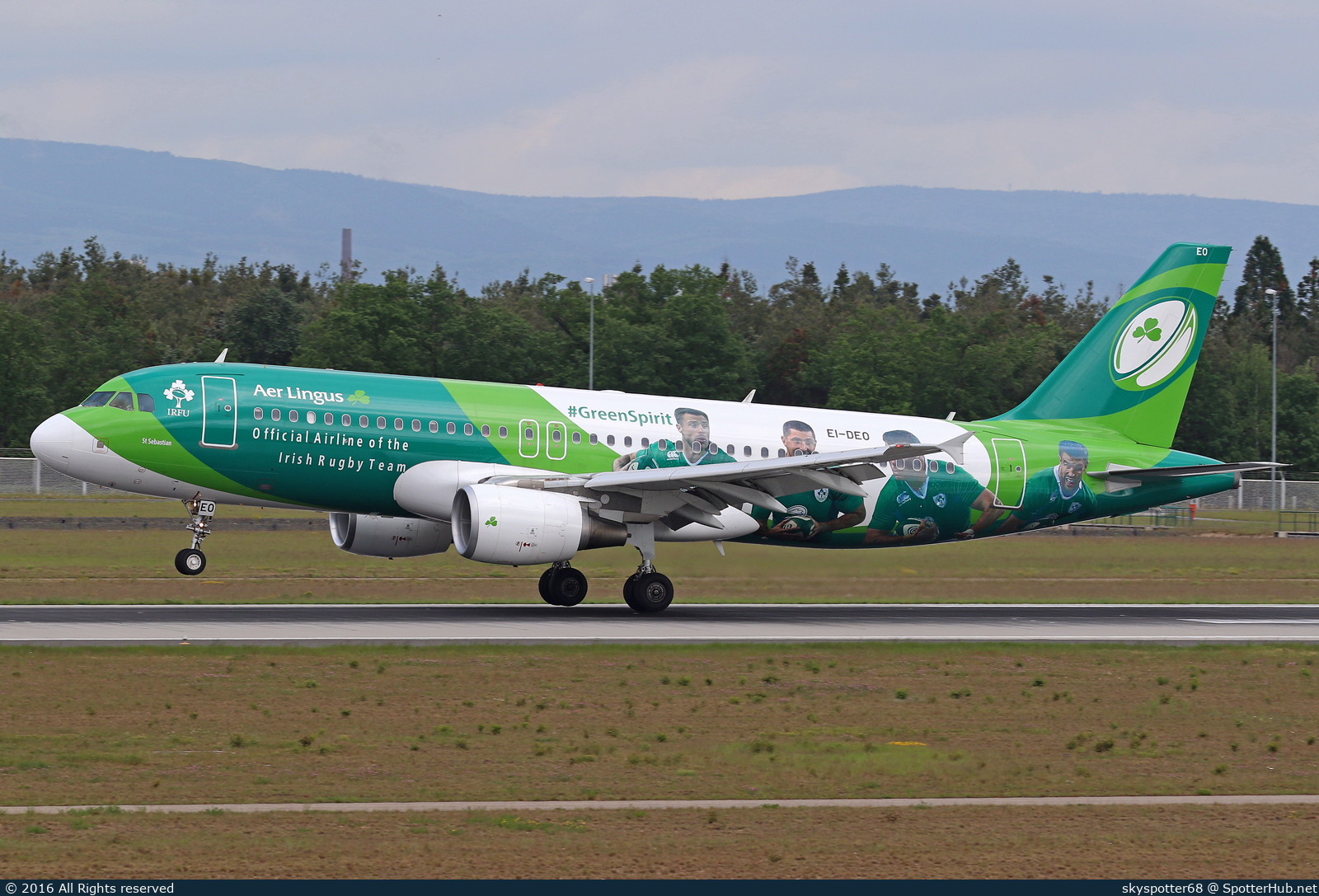 Photo of EI-DEO - Airbus A320-214 operated by Aer Lingus