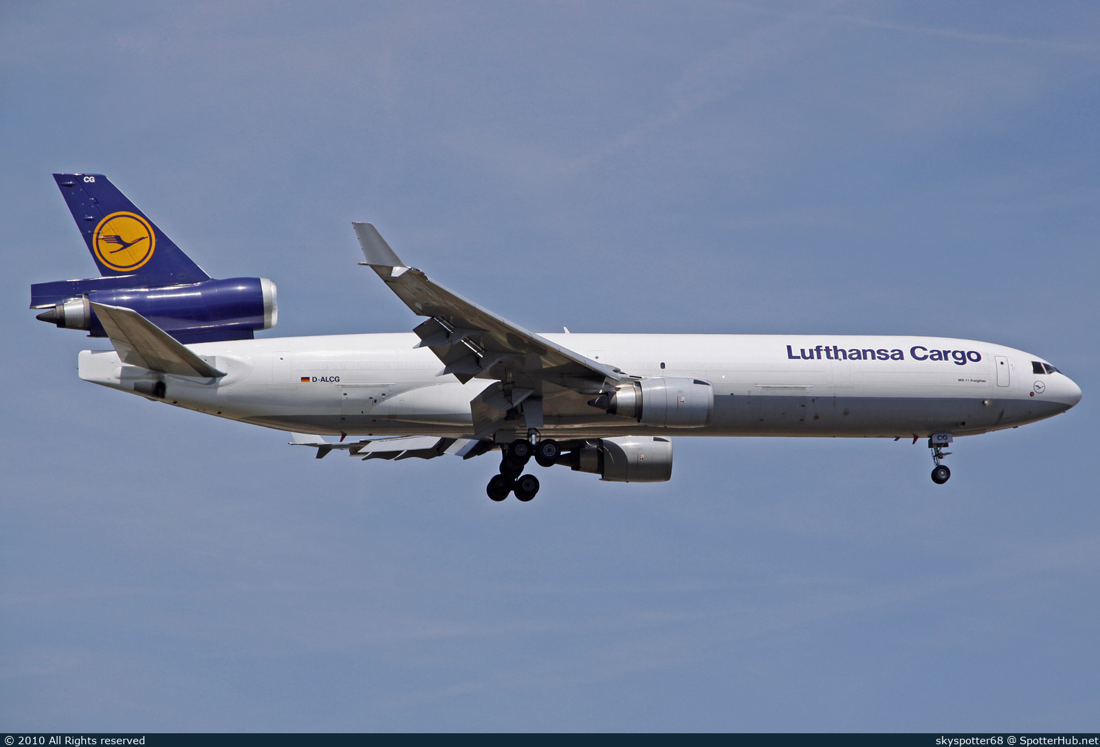 Photo of D-ALCG - McDonnell Douglas MD-11(F) operated by Lufthansa Cargo