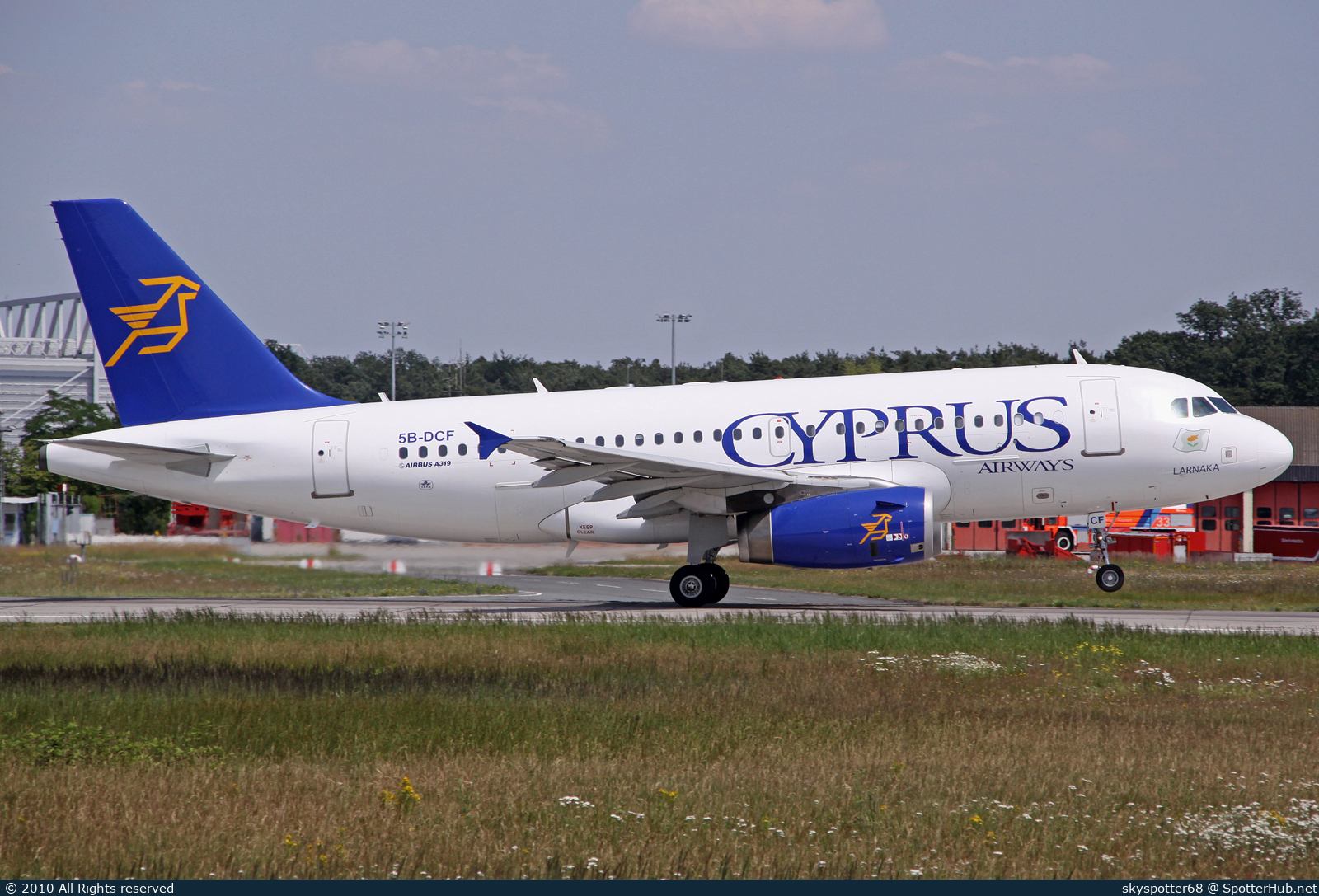 Photo of 5B-DCF - Airbus A319-132 operated by Cyprus Airways