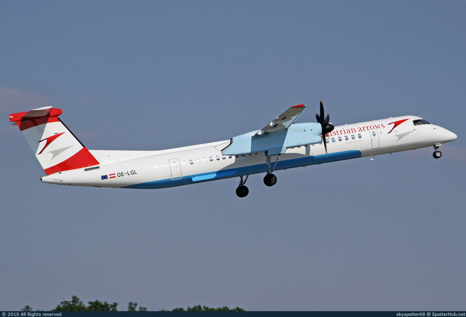 Photo of OE-LGL - Bombardier DHC-8-402 Dash 8 Q400 operated by Austrian Arrows (opb Tyrolean Airways)