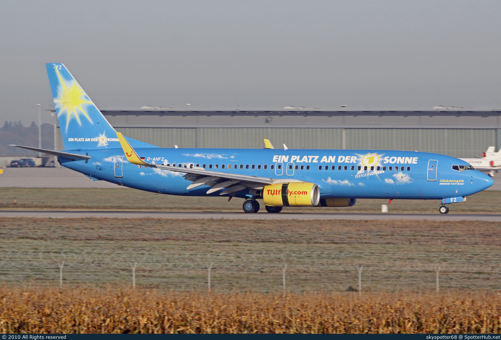Photo of D-AHFZ - Boeing 737-8K5 operated by TUIfly