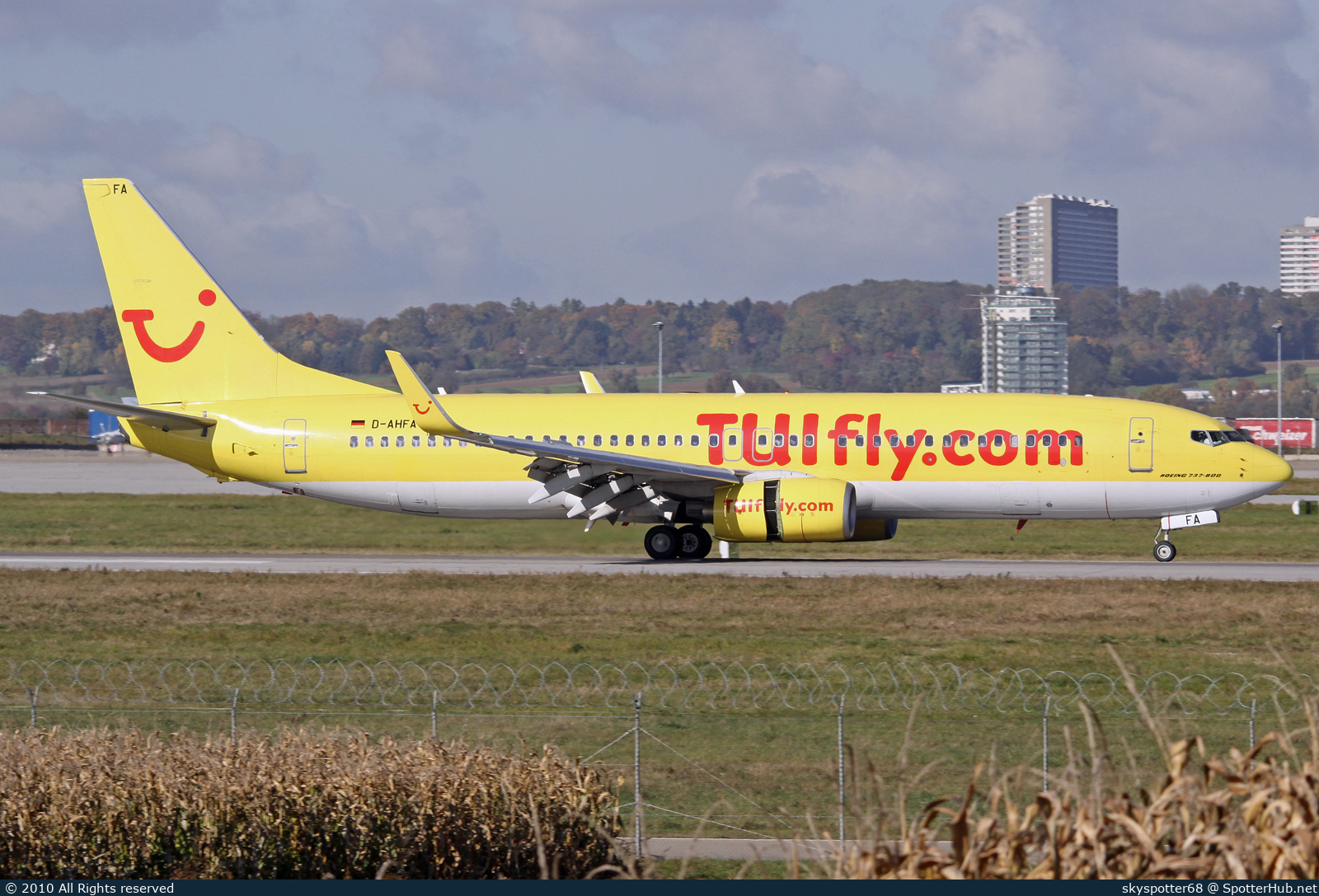 Photo of D-AHFA - Boeing 737-8K5 operated by TUIfly