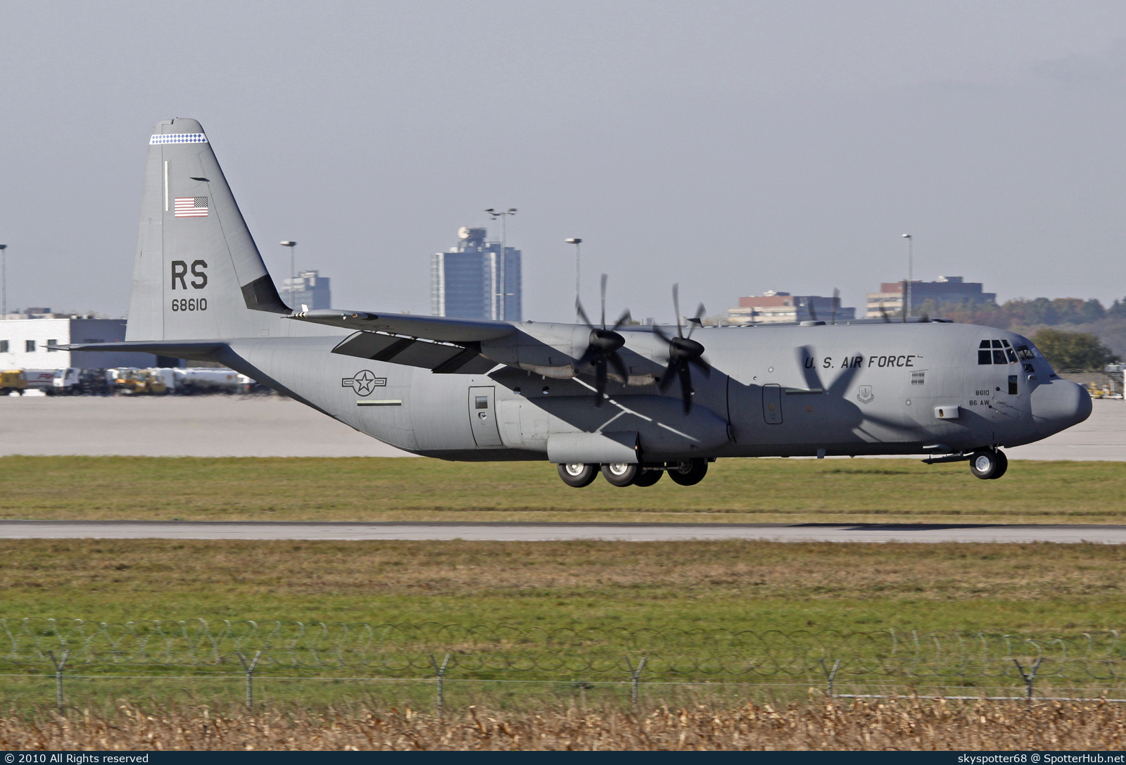 Photo of 06-8610 - Lockheed Martin C-130J-30 Super Hercules operated by US Air Force