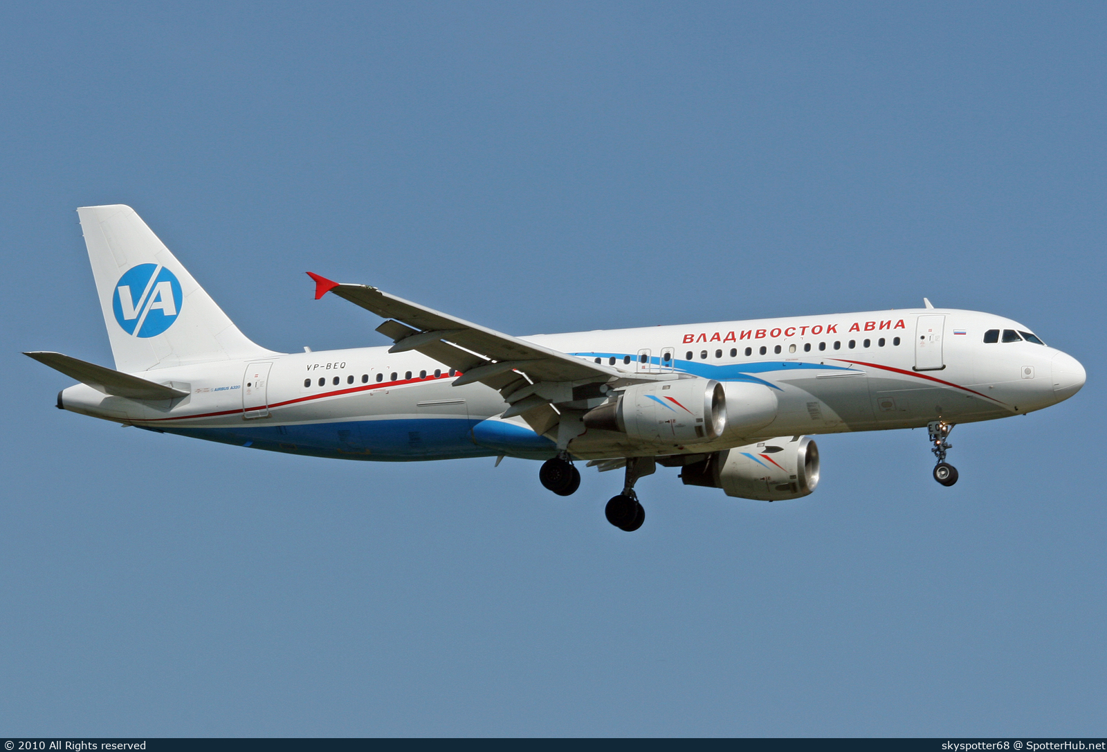 Photo of VP-BEQ - Airbus A320-212 operated by Vladivostok Air