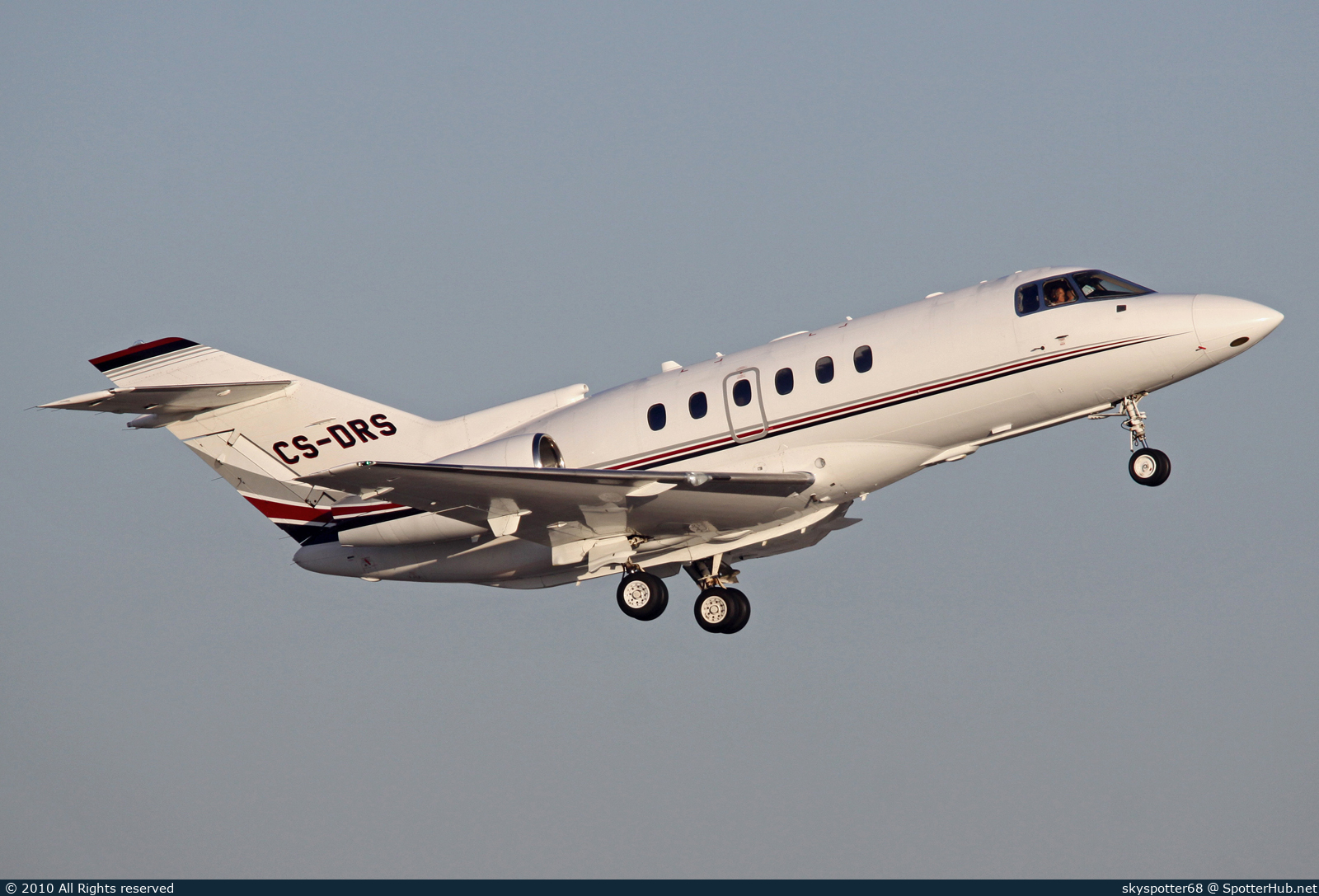 Photo of CS-DRS - Hawker Beechcraft 800XP operated by NetJets Europe