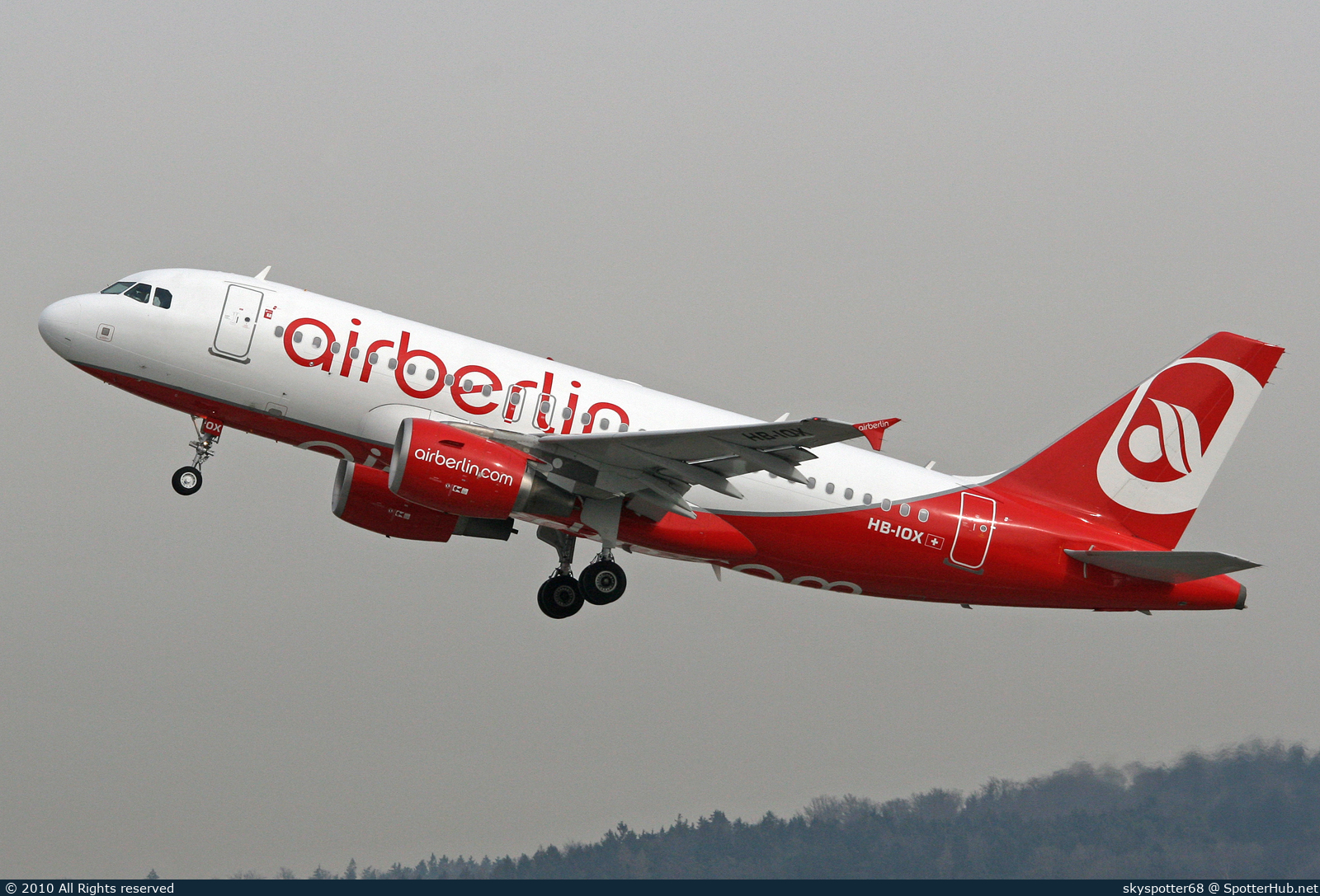 Photo of HB-IOX - Airbus A319-112 operated by Air Berlin (opb Belair Airlines)