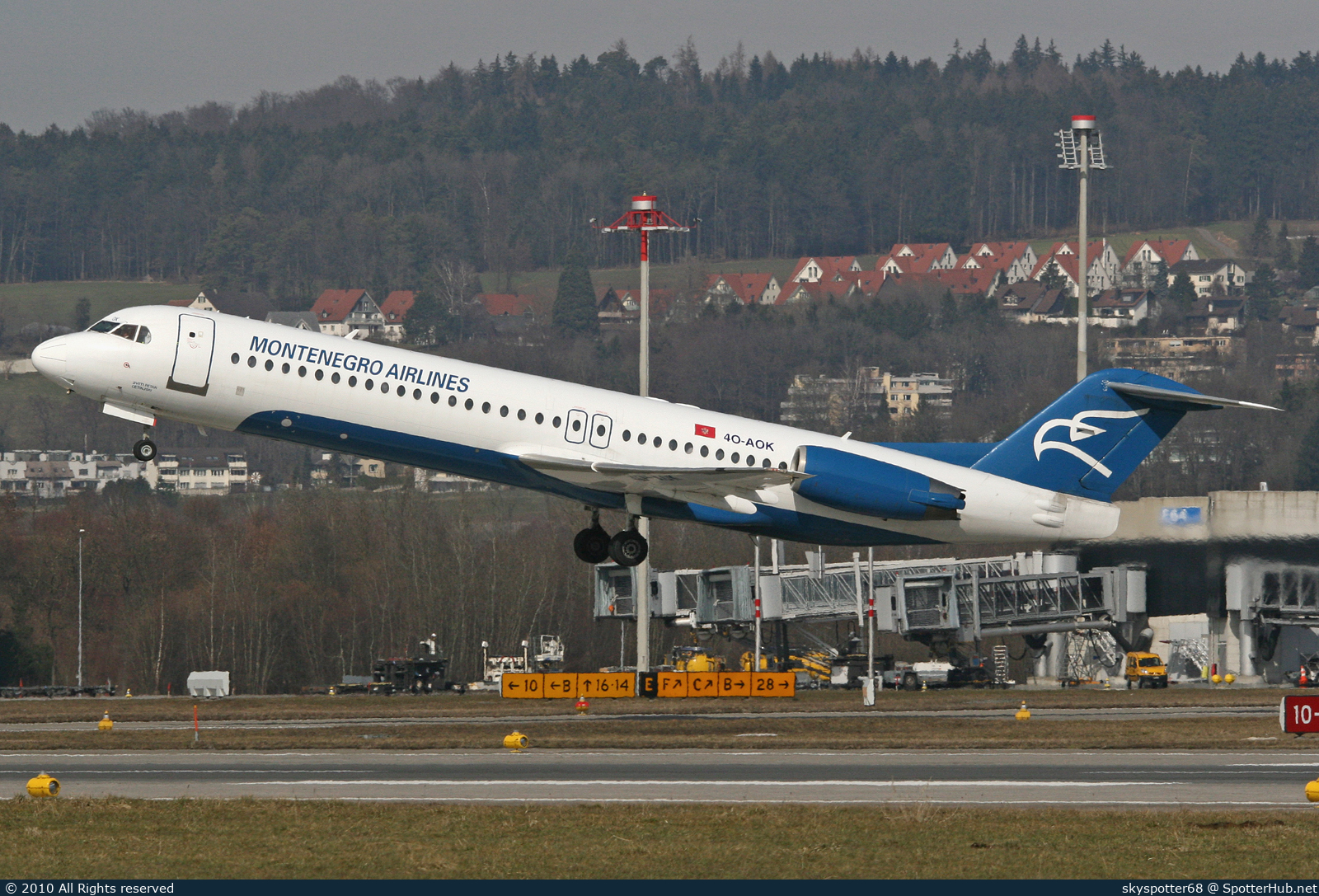 Photo of 4O-AOK - Fokker 100 operated by Montenegro Airlines