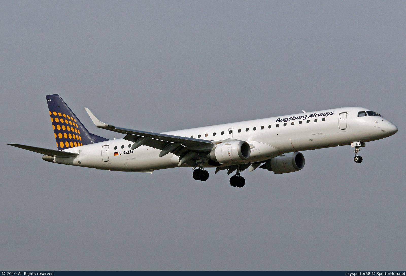 Photo of D-AEMA - Embraer ERJ-195LR operated by Augsburg Airways
