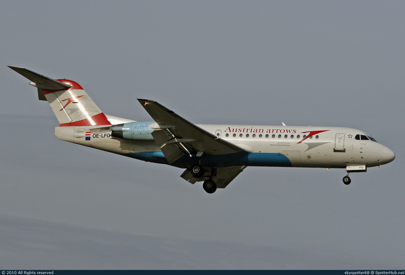 Photo of OE-LFG - Fokker 70 operated by Austrian Arrows (opb Tyrolean Airways)