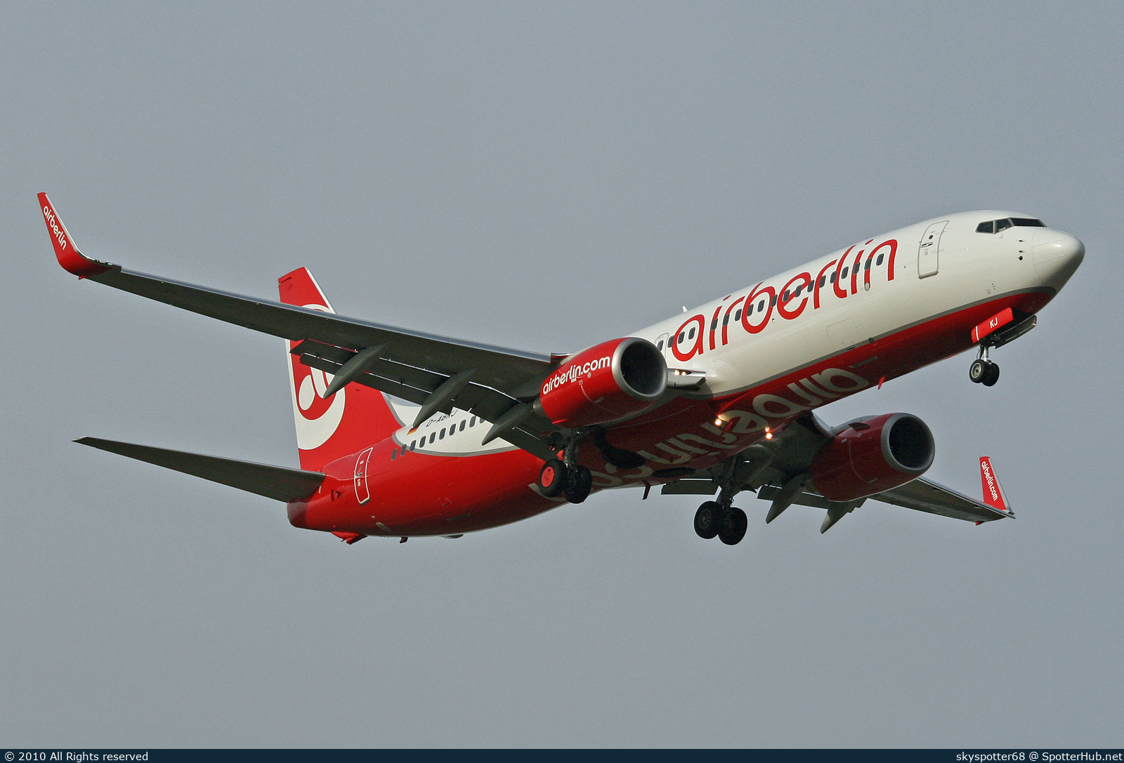 Photo of D-ABKJ - Boeing 737-86J operated by Air Berlin