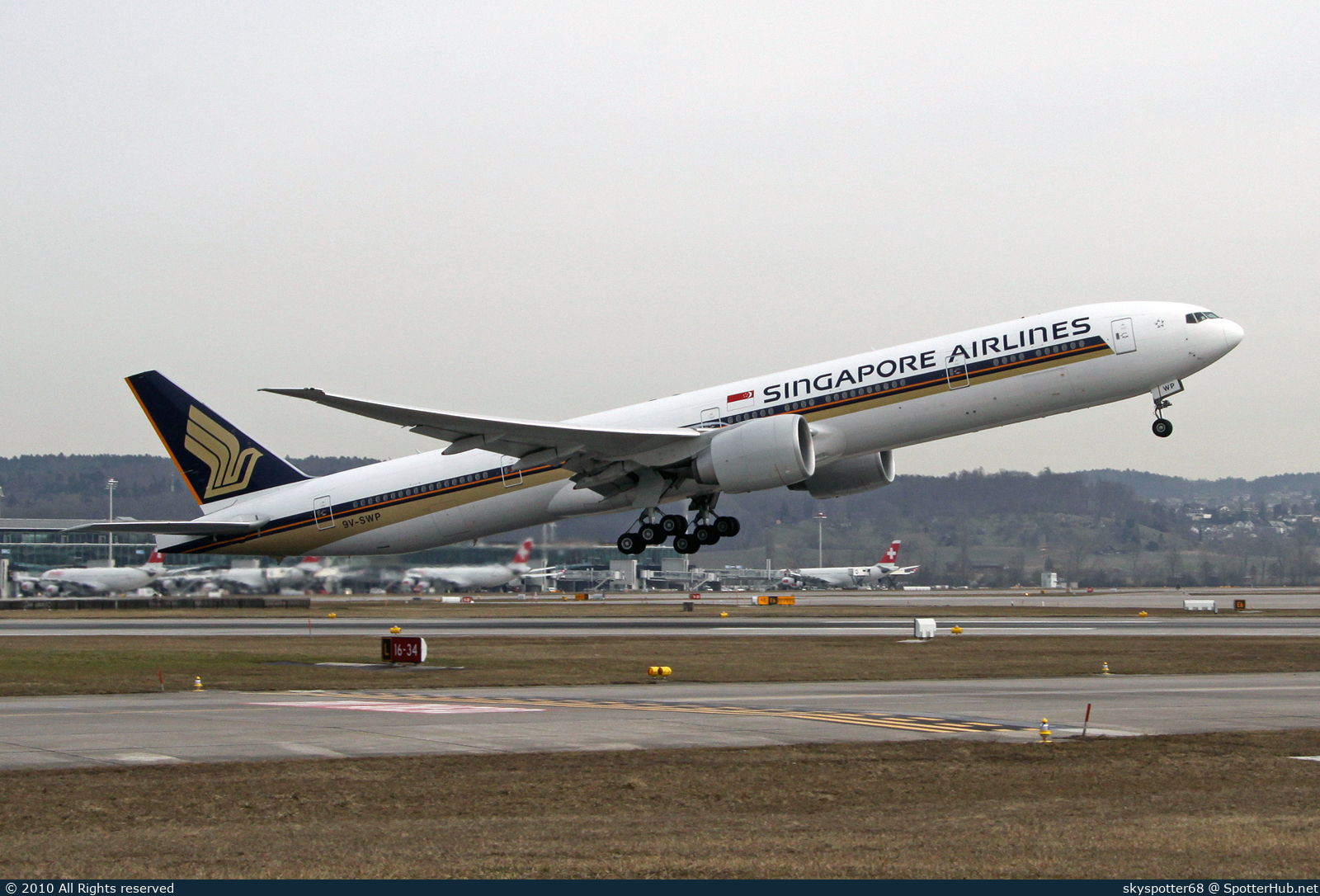 Photo of 9V-SWP - Boeing 777-312(ER) operated by Singapore Airlines