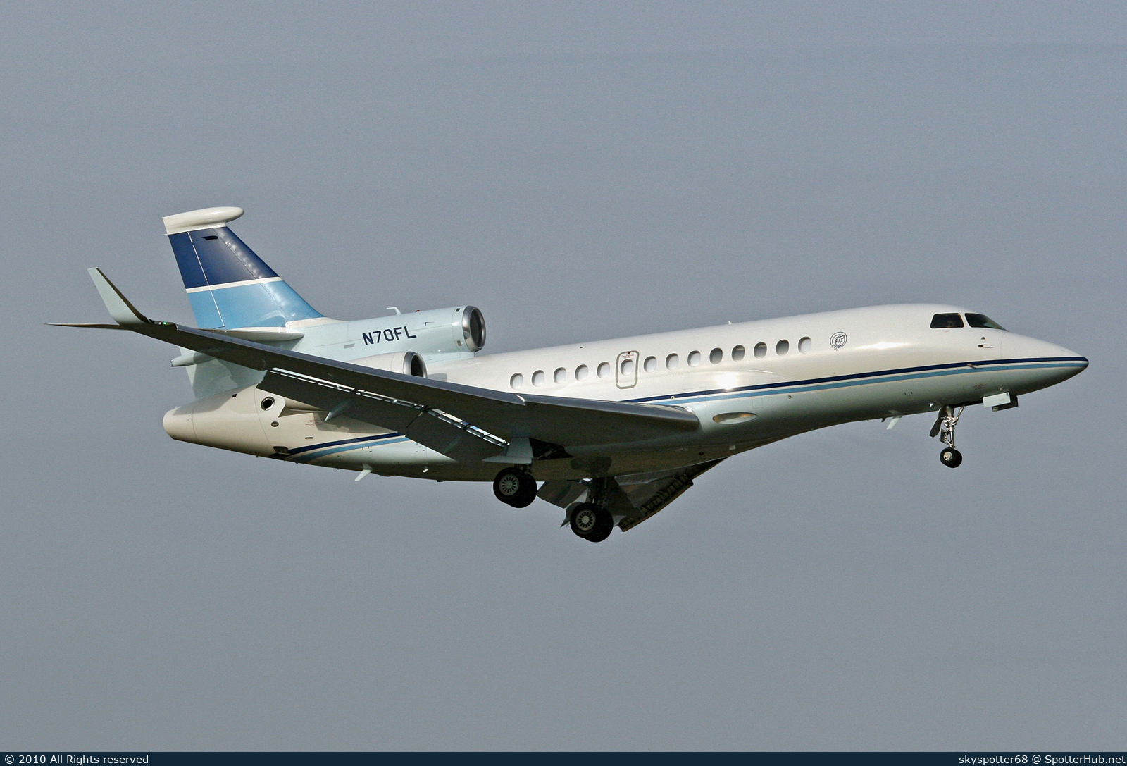 Photo of N70FL - Dassault Falcon 7X operated by Flight Levels Corp.