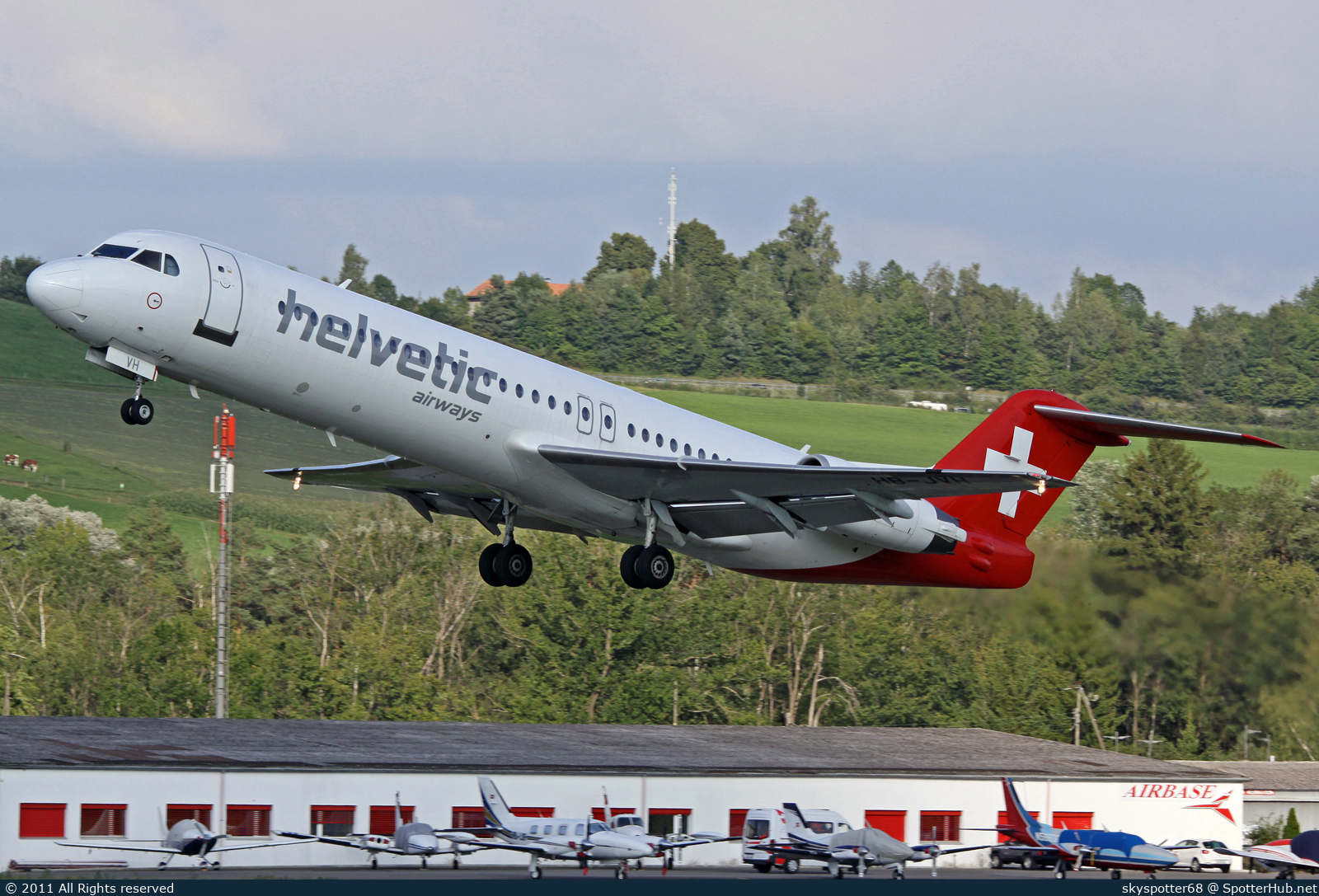 Photo of HB-JVH - Fokker 100 operated by Helvetic Airways