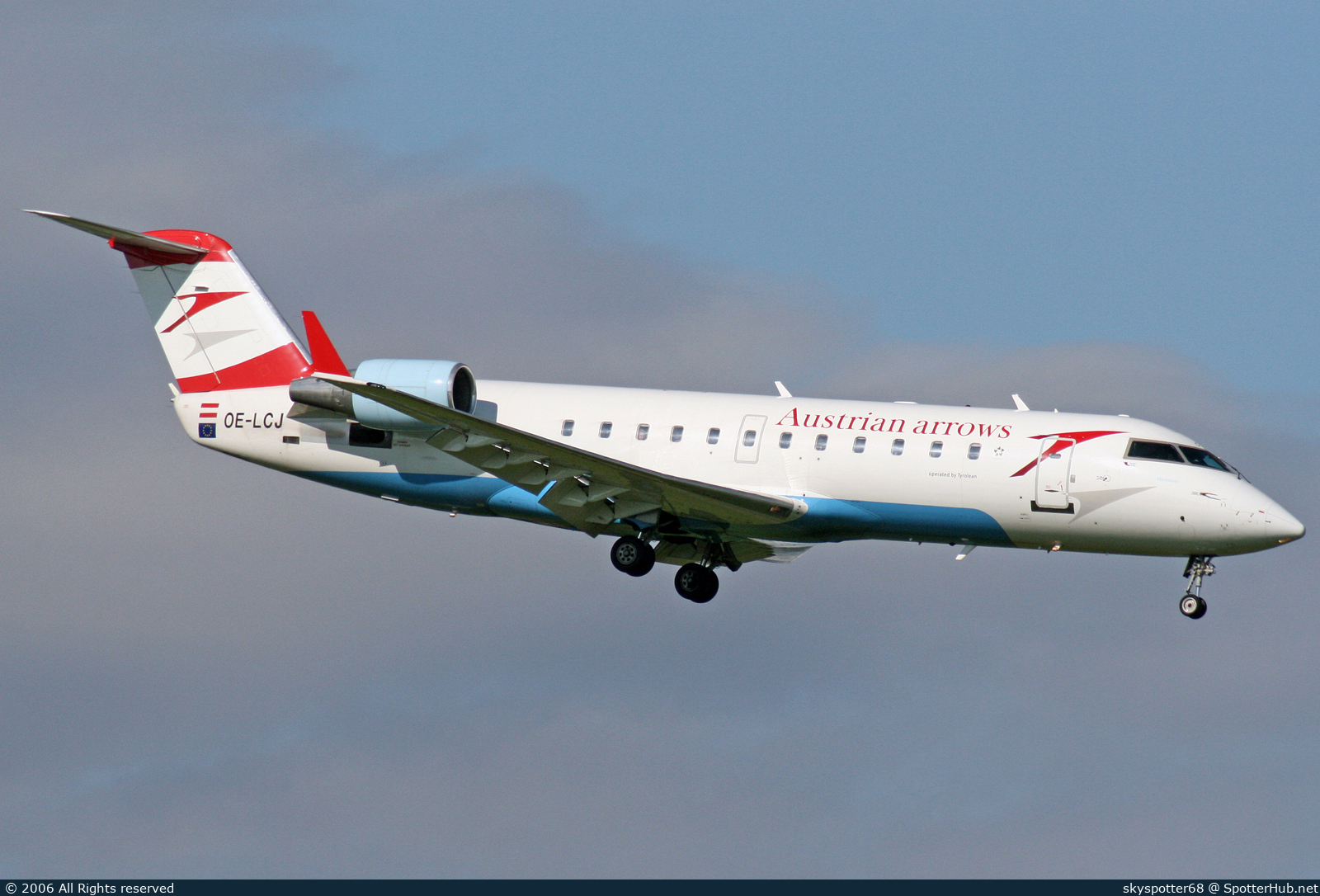 Photo of OE-LCJ - Bombardier CRJ-200LR operated by Austrian Arrows (opb Tyrolean Airways)
