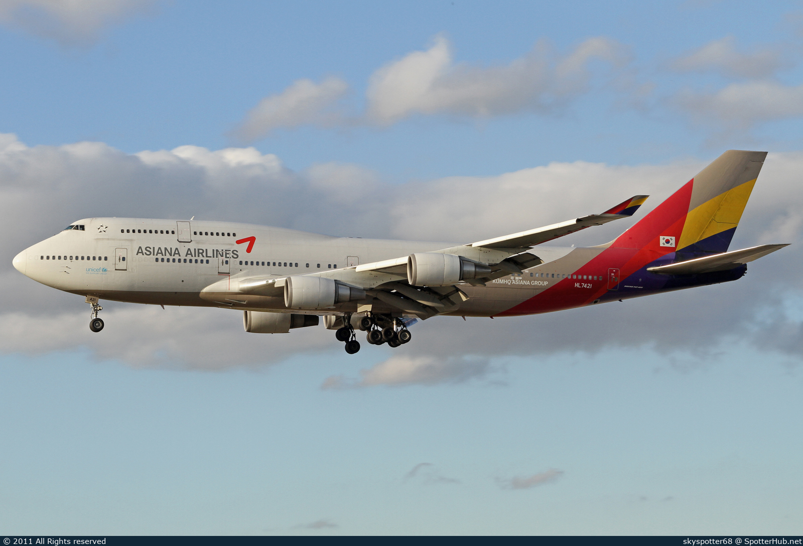 Photo of HL7421 - Boeing 747-48E(M) operated by Asiana Airlines