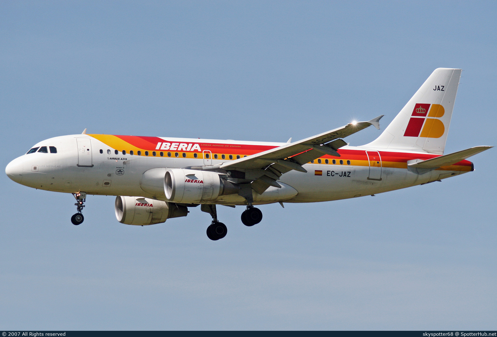 Photo of EC-JAZ - Airbus A319-111 operated by Iberia