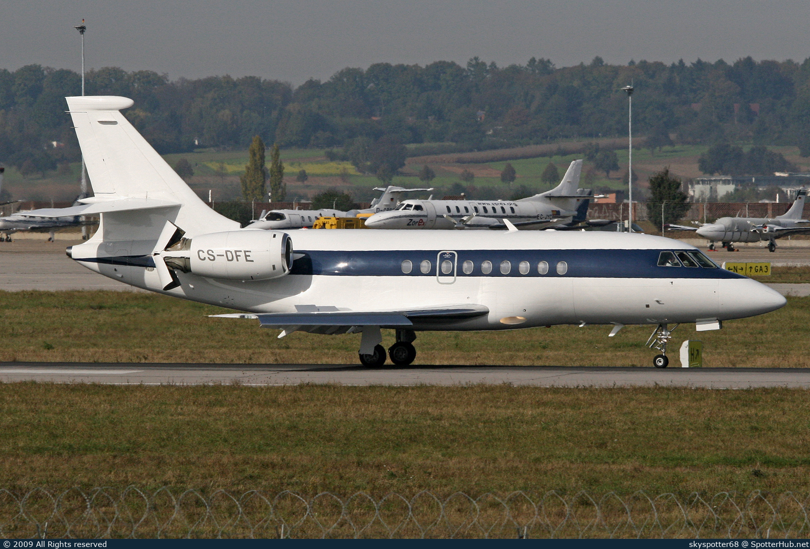 Photo of CS-DFE - Dassault Falcon 2000 operated by NetJets Europe