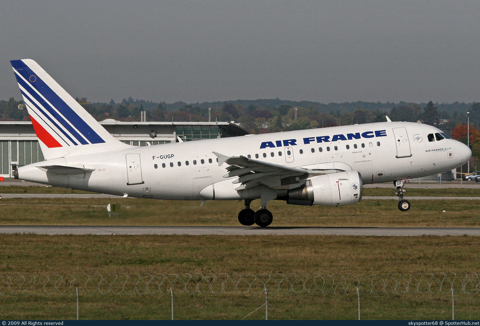 Photo of F-GUGP - Airbus A318-111 operated by Air France