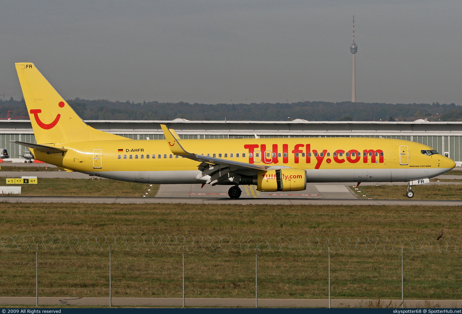Photo of D-AHFR - Boeing 737-8K5 operated by TUIfly