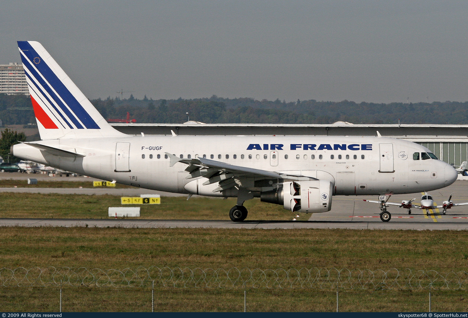 Photo of F-GUGF - Airbus A318-111 operated by Air France