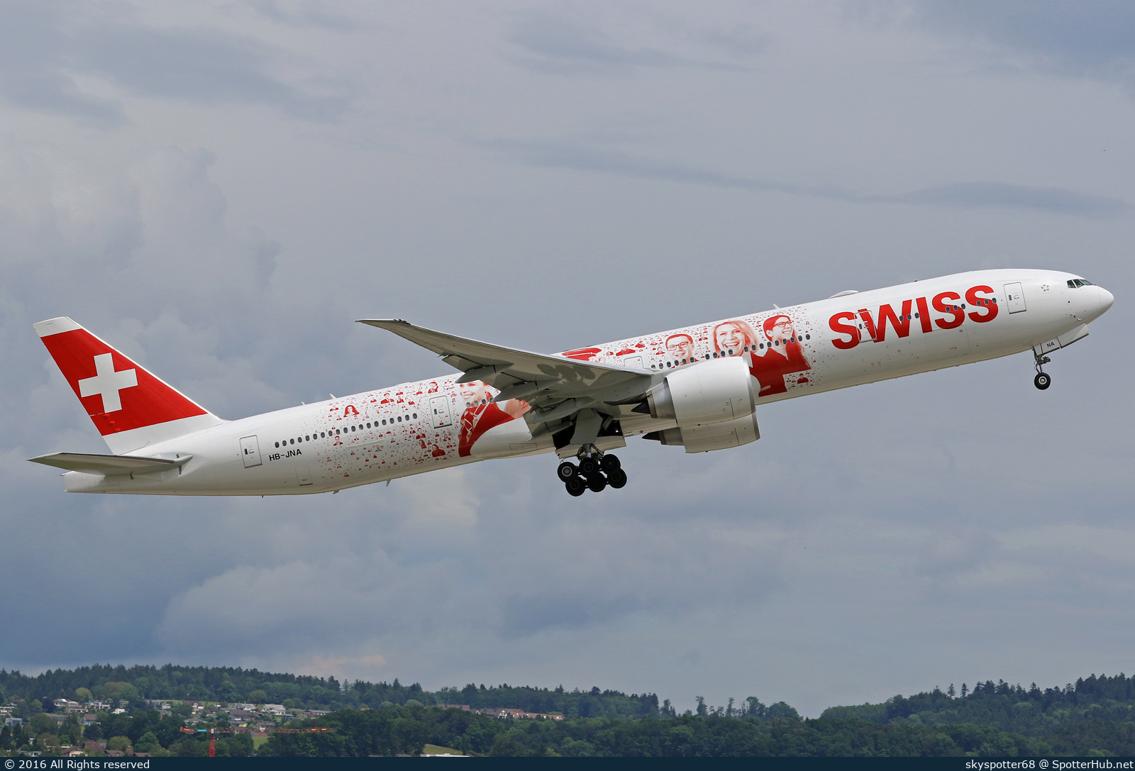 Photo of HB-JNA - Boeing 777-3DE(ER) operated by Swiss International Air Lines