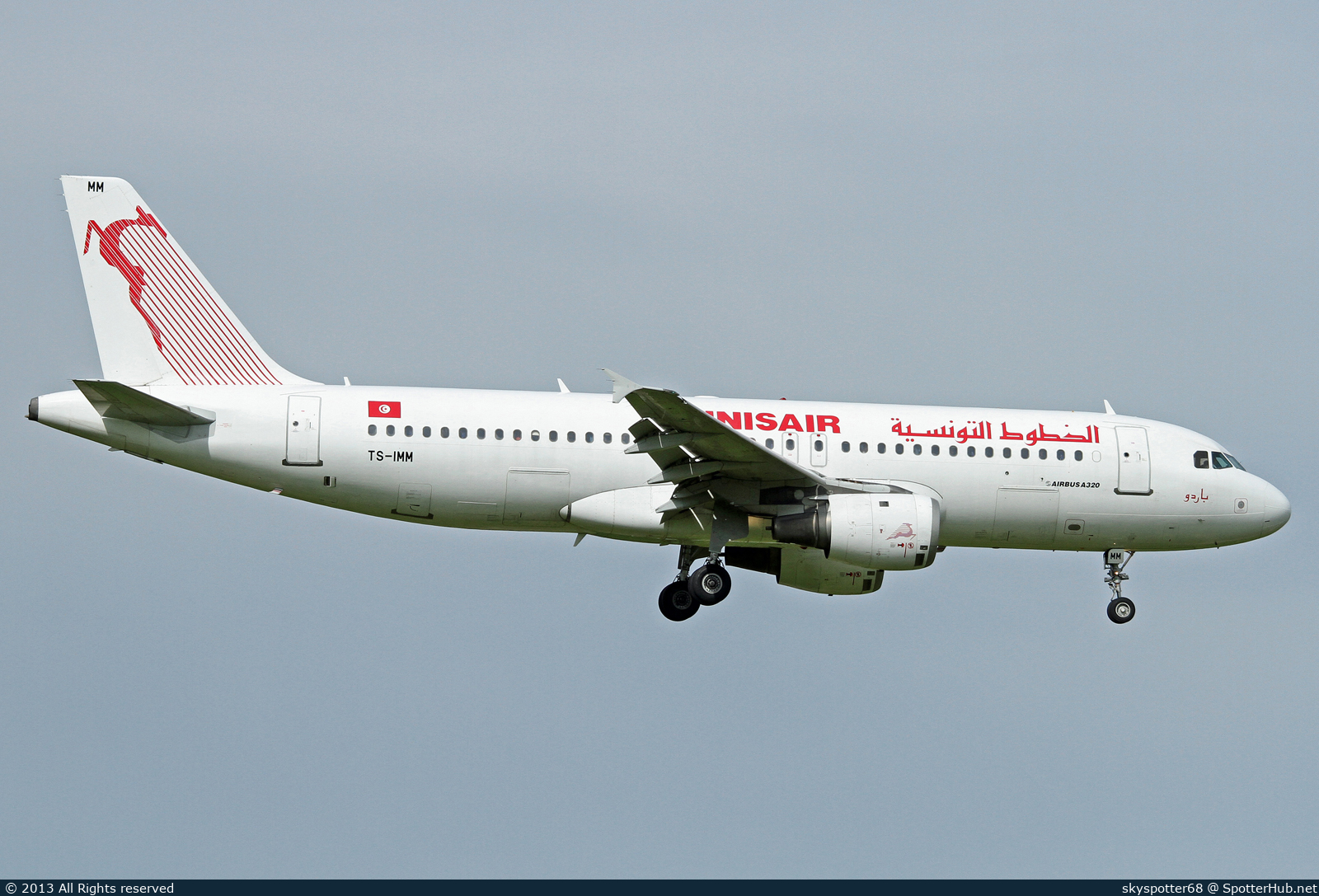 Photo of TS-IMM - Airbus A320-211 operated by Tunisair