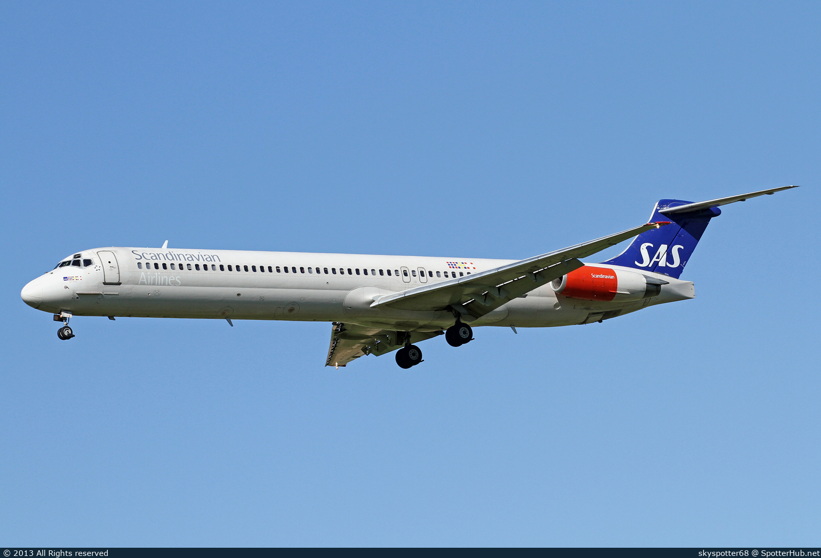 Photo of OY-KHN - McDonnell Douglas MD-82 operated by SAS Scandinavian Airlines