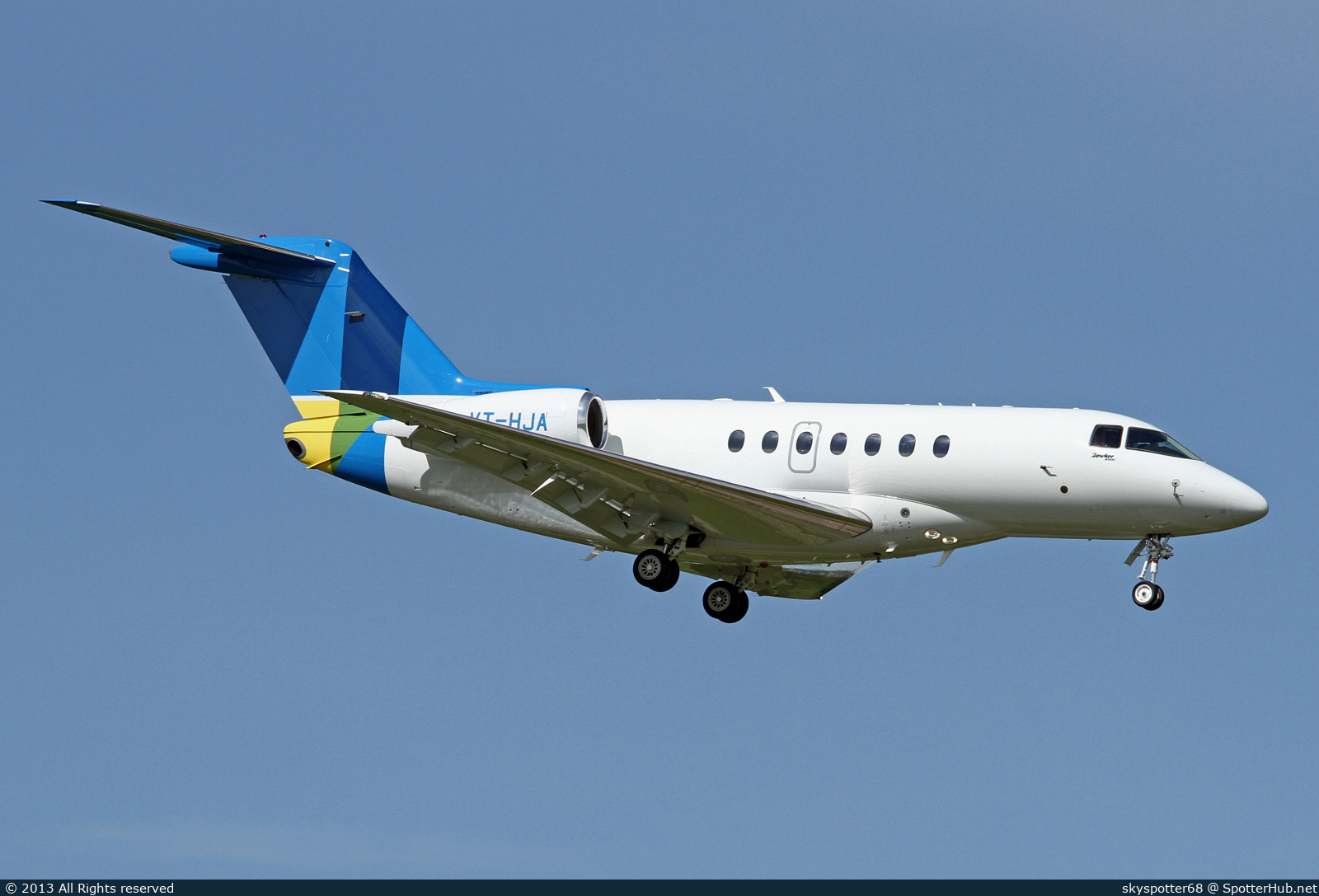 Photo of VT-HJA - Hawker Beechcraft 4000 operated by Hindustan Construction