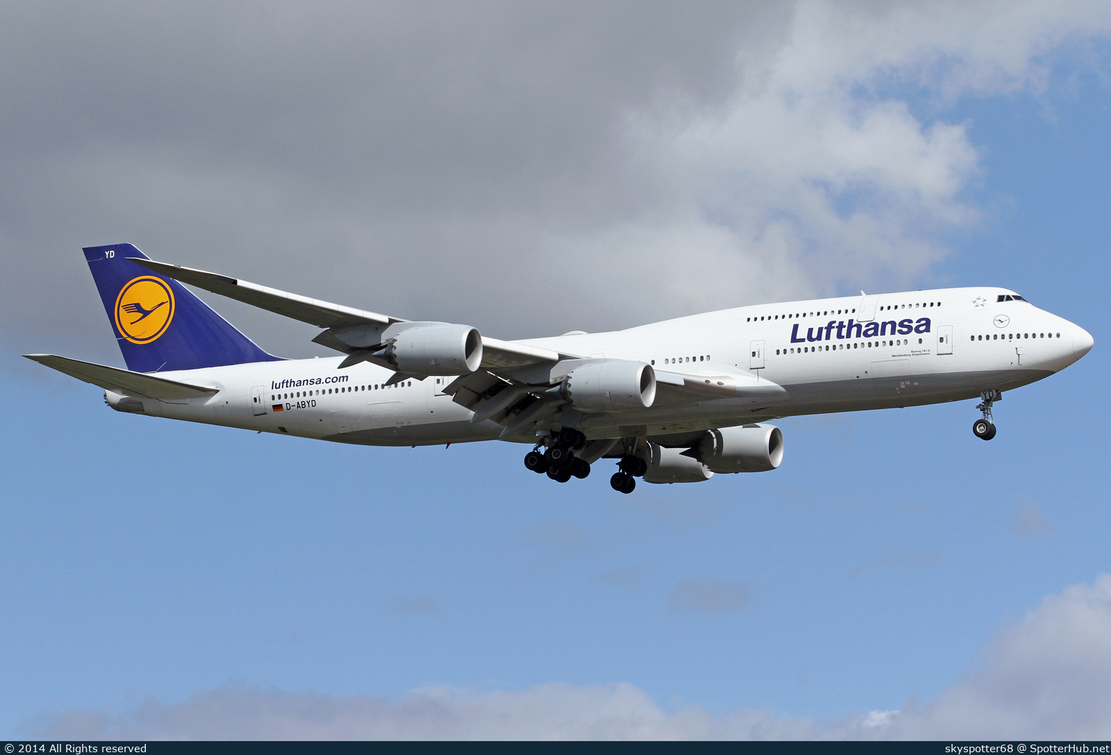 Photo of D-ABYD - Boeing 747-830 operated by Lufthansa