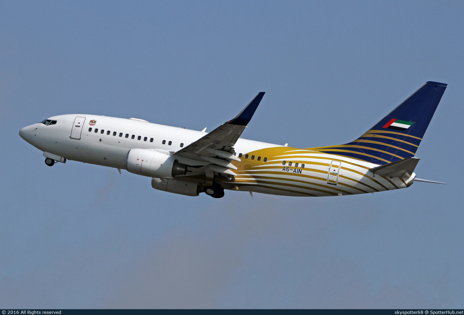 Photo of A6-AIN - Boeing 737-7Z5(BBJ) operated by Royal Jet