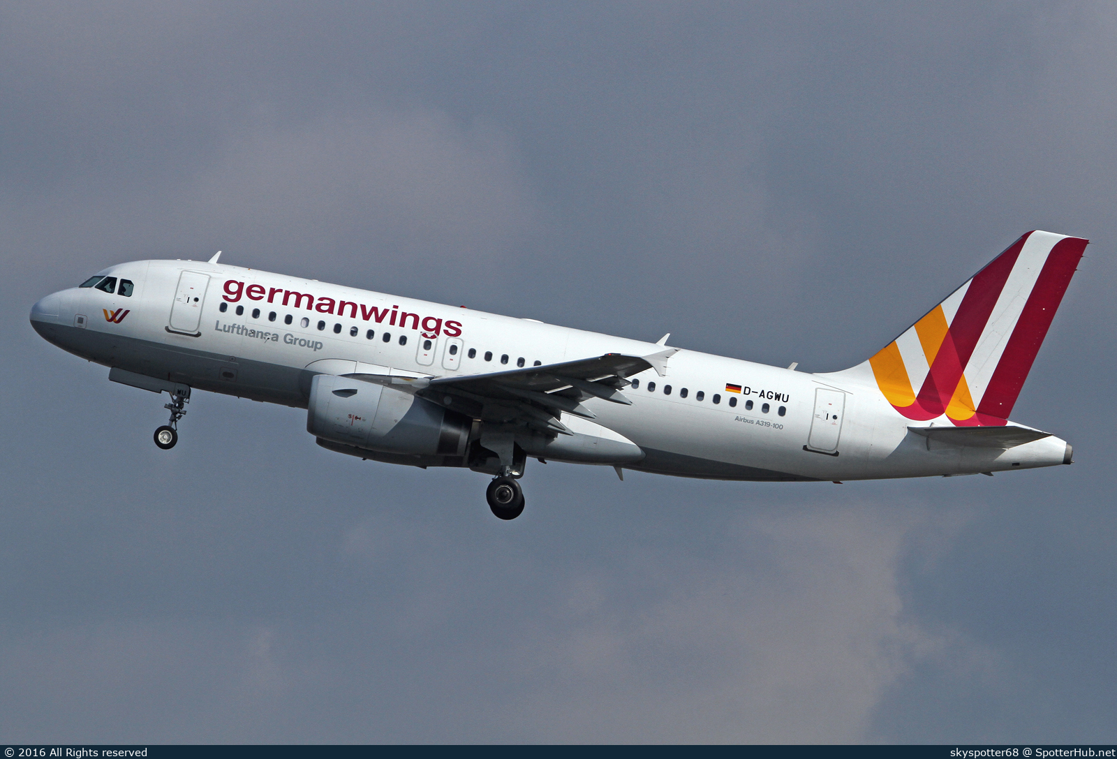 Photo of D-AGWU - Airbus A319-132 operated by Germanwings