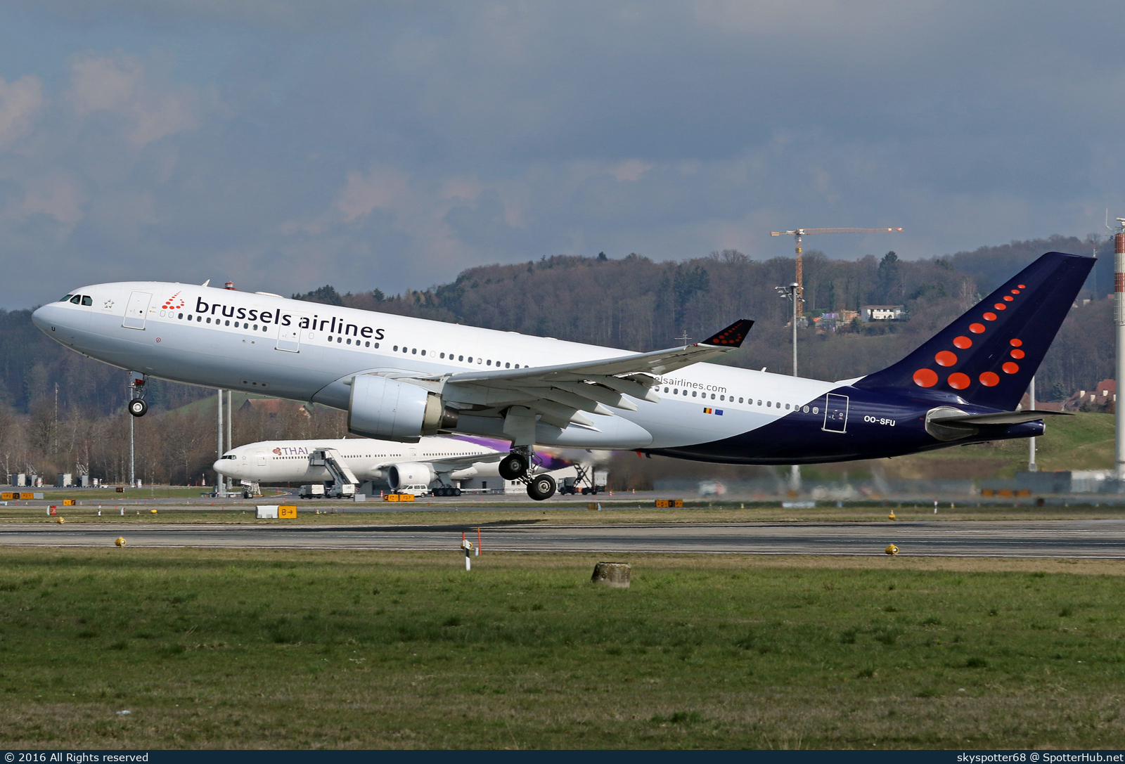 Photo of OO-SFU - Airbus A330-223 operated by Brussels Airlines