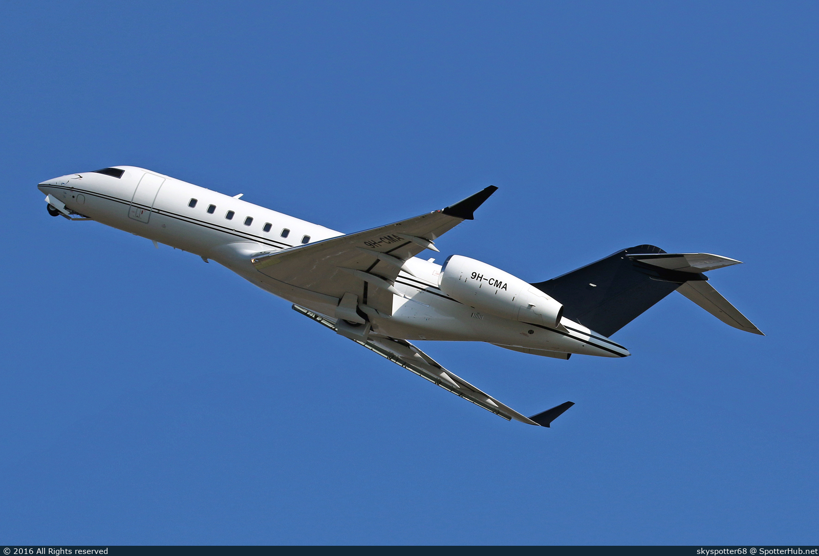 Photo of 9H-CMA - Bombardier Global 5000 operated by Albinati Aviation