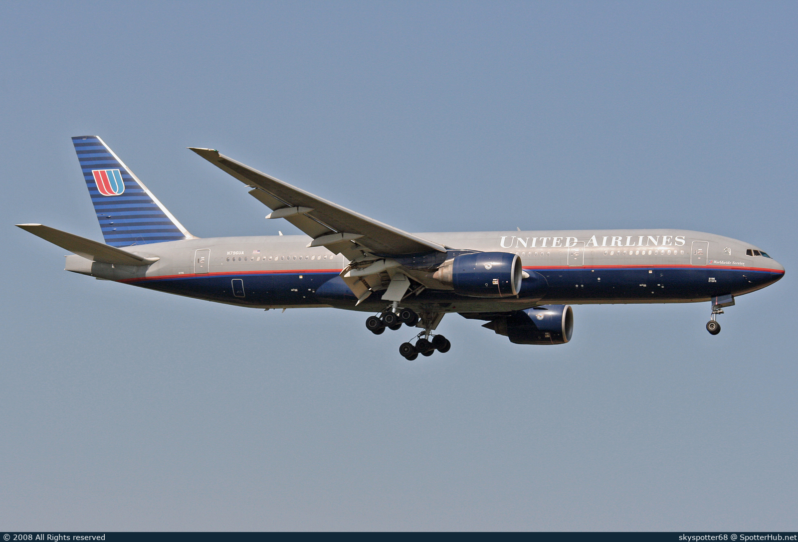 Photo of N796UA - Boeing 777-222(ER) operated by United Airlines