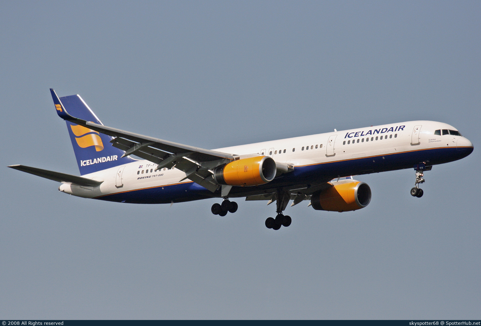 Photo of TF-FIV - Boeing 757-208 operated by Icelandair