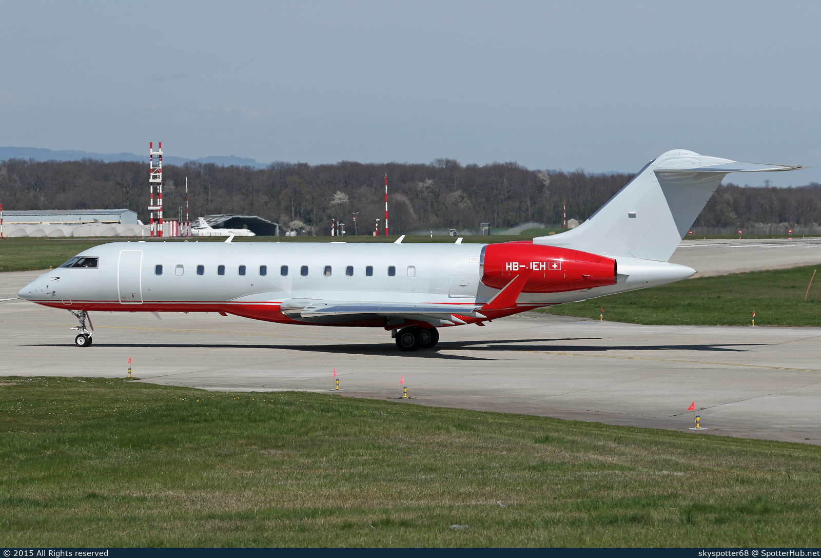 Photo of HB-JEH - Bombardier Global 6000 operated by Albinati Aeronautics