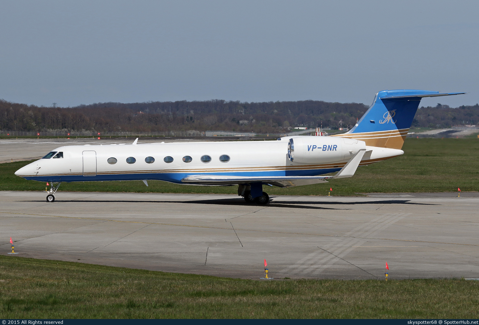 Photo of VP-BNR - Gulfstream GV-SP (G550) operated by Rashid Engineering