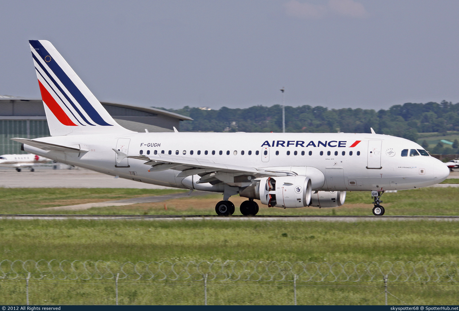Photo of F-GUGH - Airbus A318-111 operated by Air France