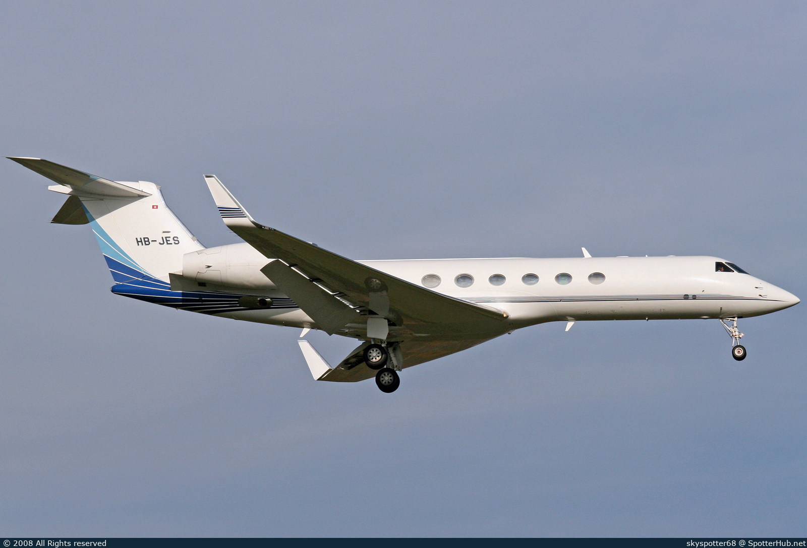 Photo of HB-JES - Gulfstream GV operated by JetClub