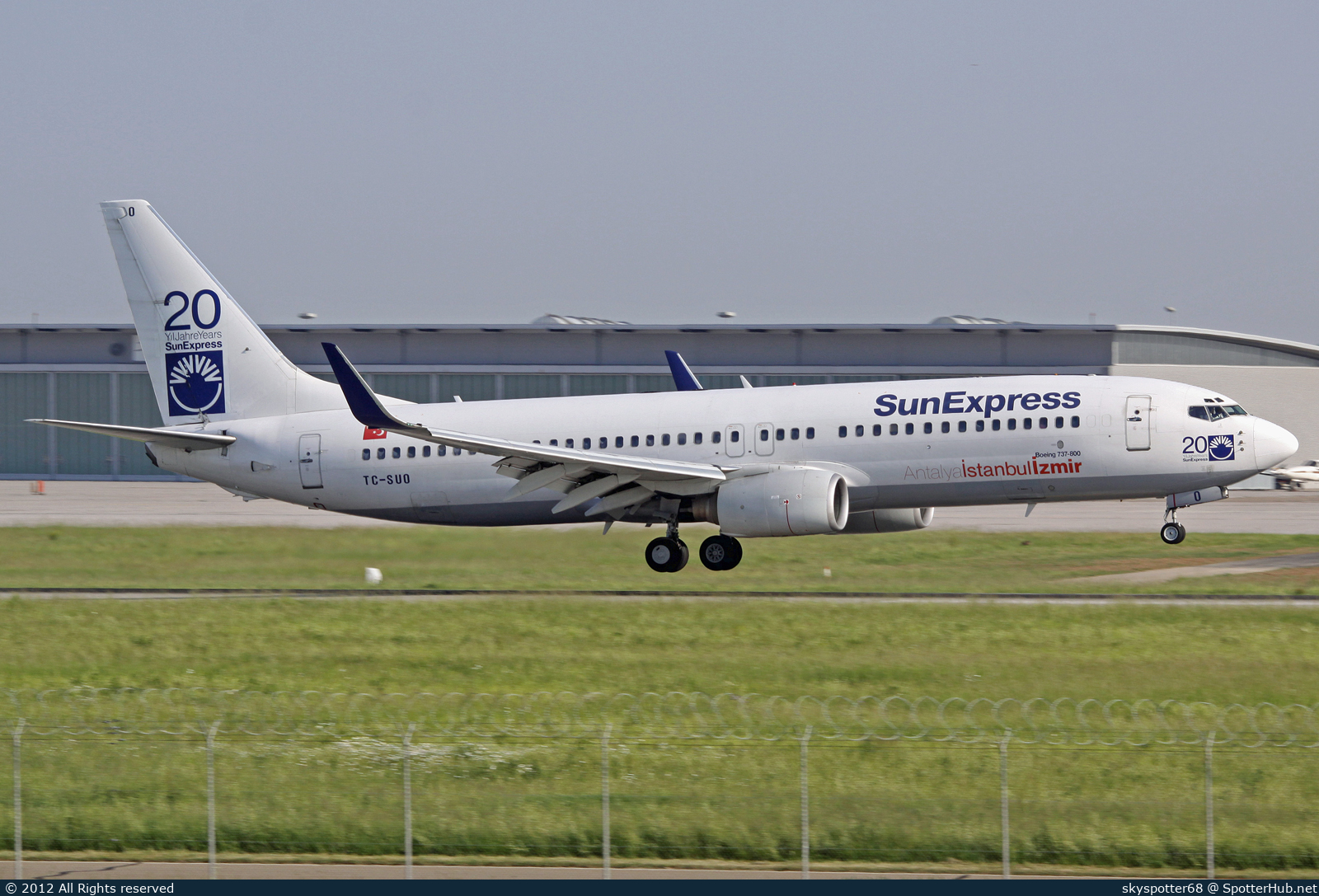 Photo of TC-SUO - Boeing 737-86Q operated by SunExpress