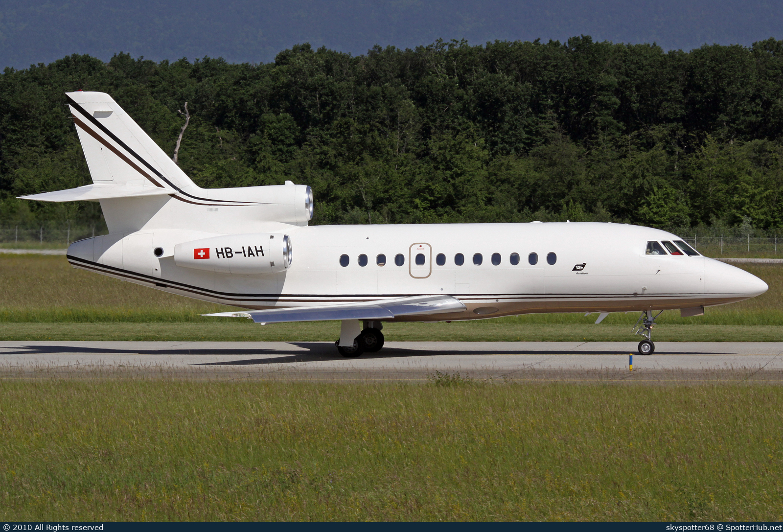 Photo of HB-IAH - Dassault Falcon 900EX operated by TAG Aviation