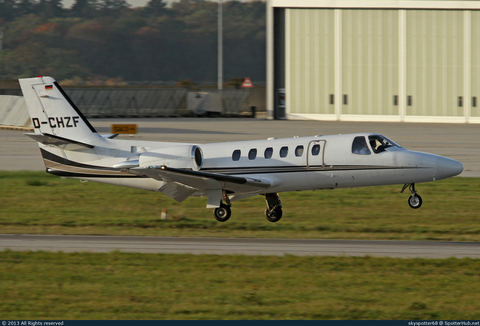 Photo of D-CHZF - Cessna 550B Citation Bravo operated by SFD Stuttgarter Flugdienst