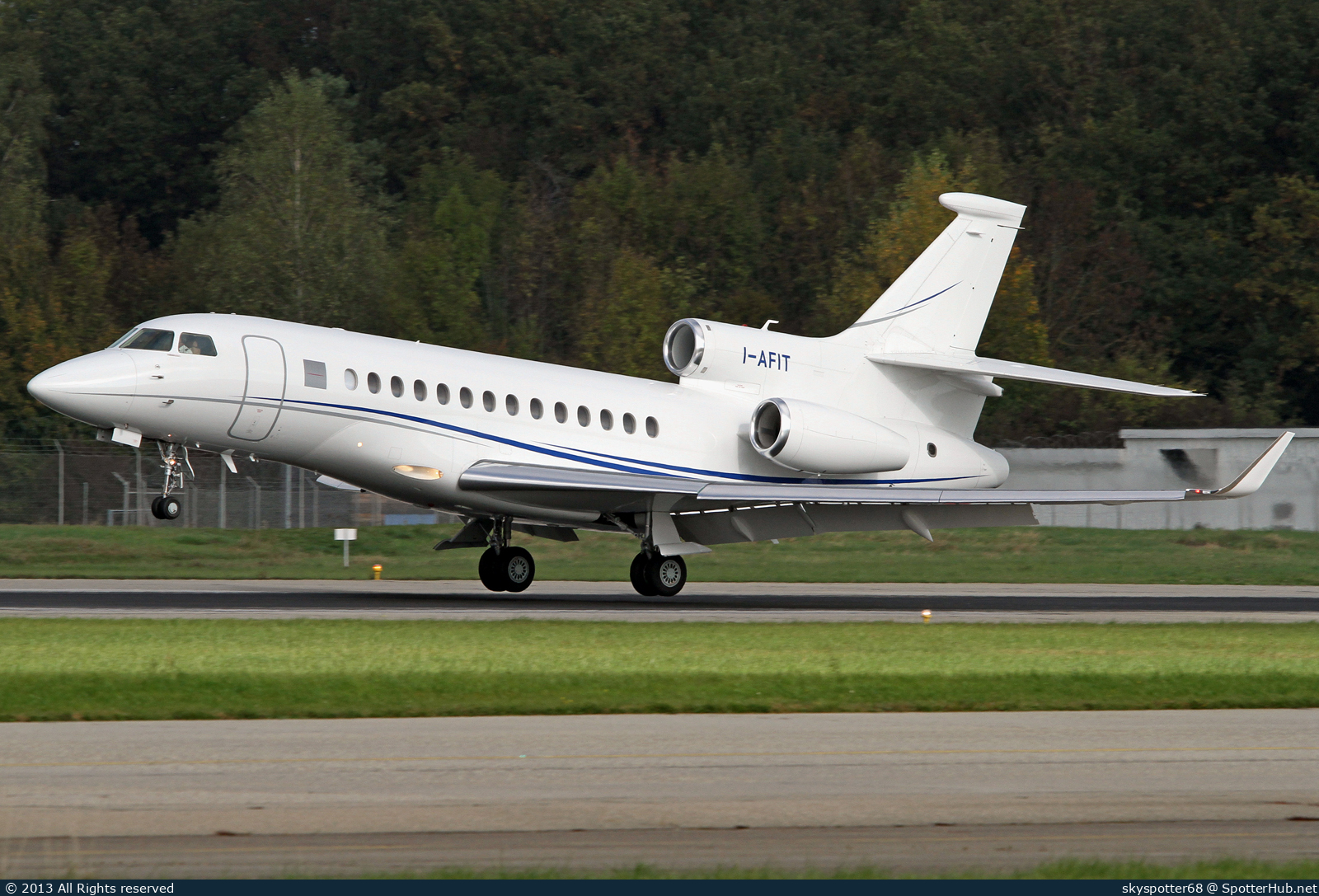 Photo of I-AFIT - Dassault Falcon 7X operated by eurofly
