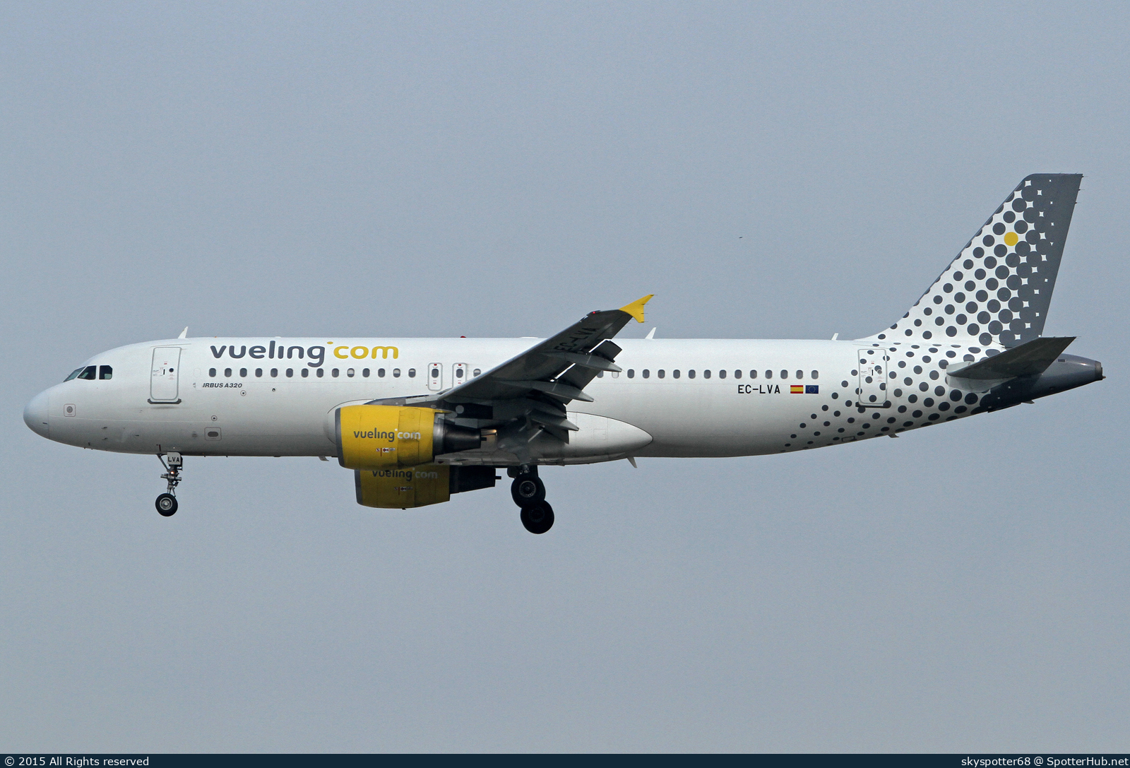 Photo of EC-LVA - Airbus A320-214 operated by Vueling